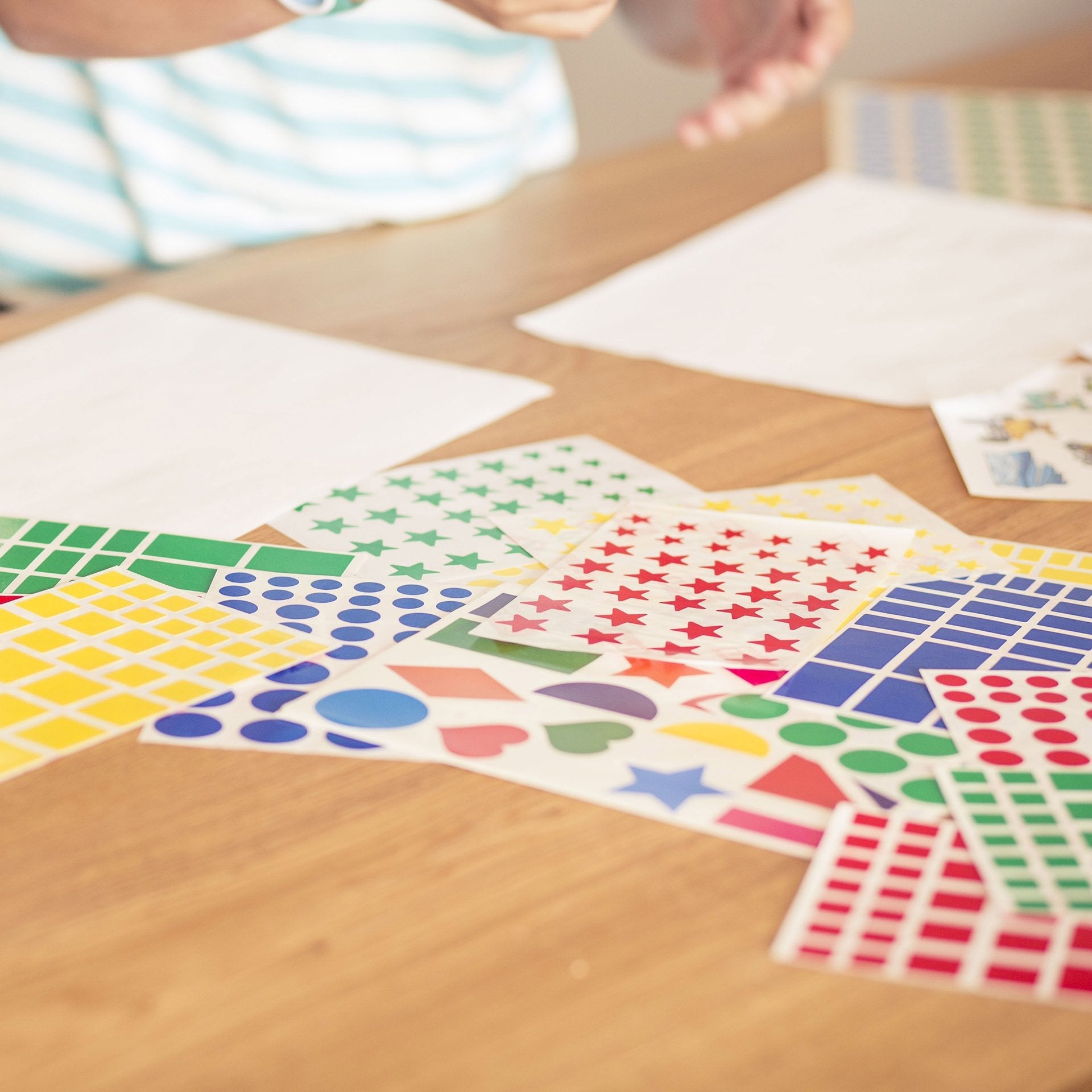 Apli Gomets Redondos 20mm Rollo Azul