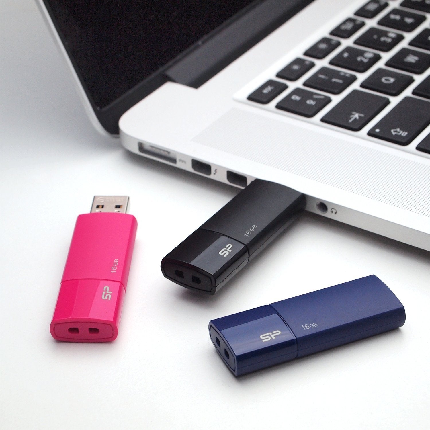 EAN 4712702632613 - Silicon Power Ultima U05 unidad flash USB 16 GB USB tipo A 2.0 Negro imagen 8