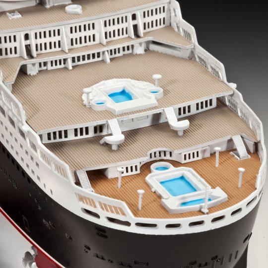 Model Plastikowy Statek Queen Mary 2 1:700