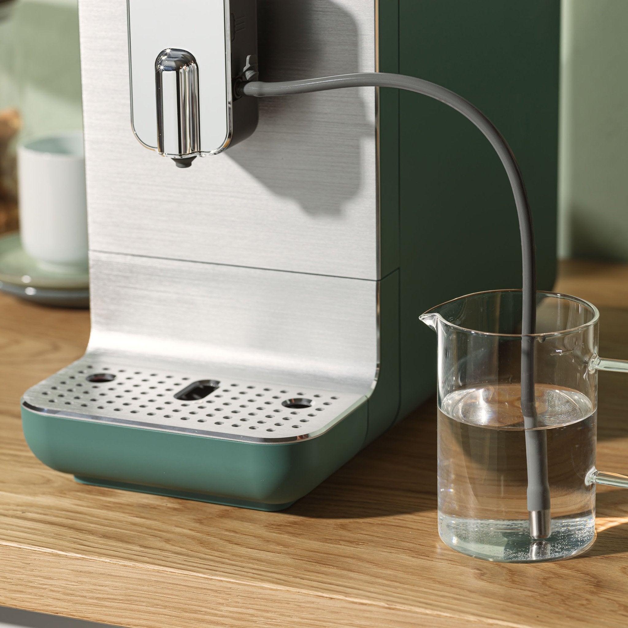 EAN 8017709335014 - Smeg BCC13EGMEU cafetera eléctrica Totalmente automática Máquina espresso 1,4 L imagen 38