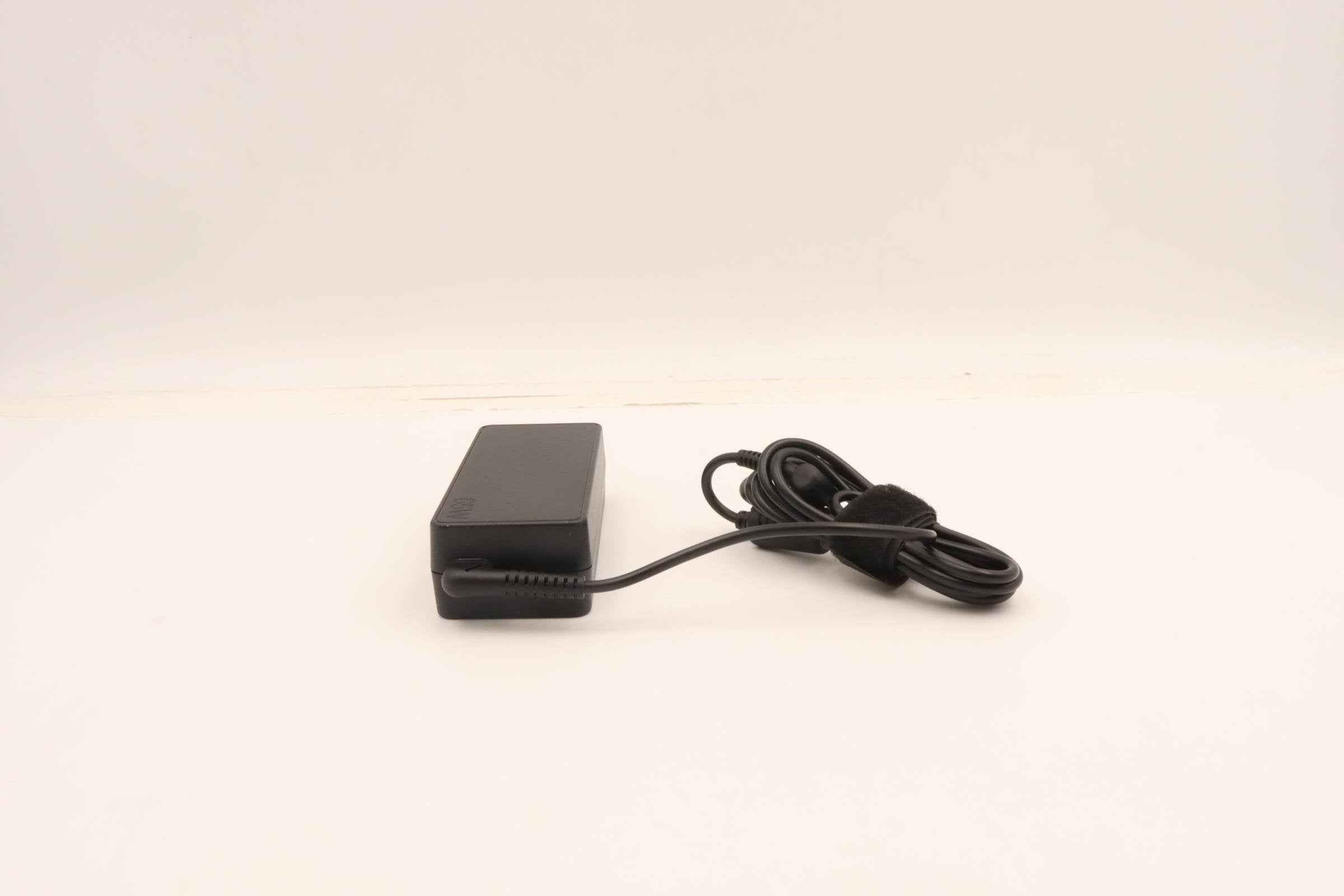 Lenovo 5a11h02883 Adaptador E Inversor De Corriente Interior 65 W Negro