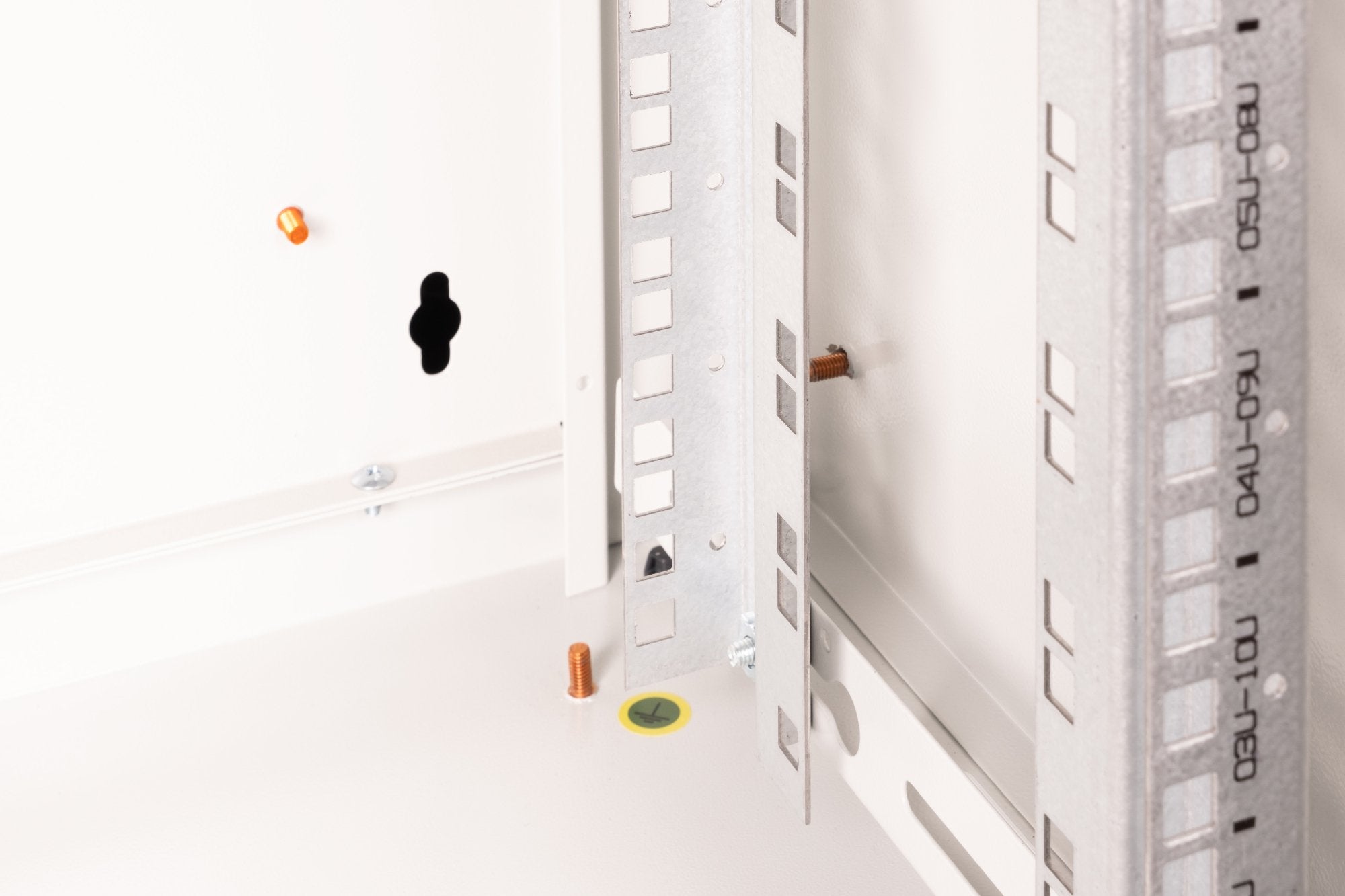 EAN 4016032135227 - Digitus DN-19 12-U armario rack 12U Bastidor de pared Gris imagen 3