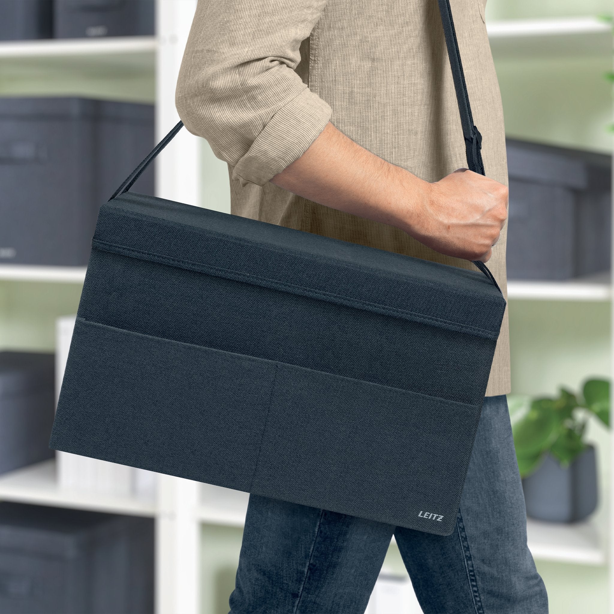 EAN 4002432143061 - Leitz 67230089 caja de almacenaje Bolsa de almacenamiento Rectangular Tela Gris imagen 3