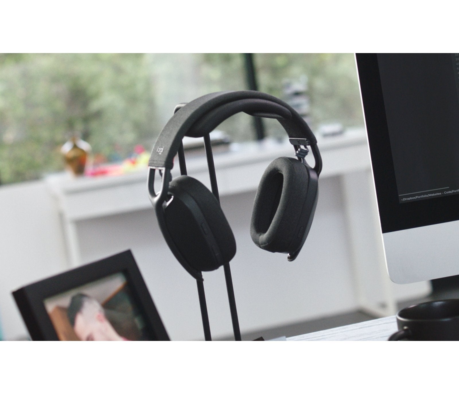 EAN 5099206103917 - Logitech 981-001213 auricular y casco Auriculares Inalámbrico Diadema Llamadas/Música Bluetooth Grafito imagen 2