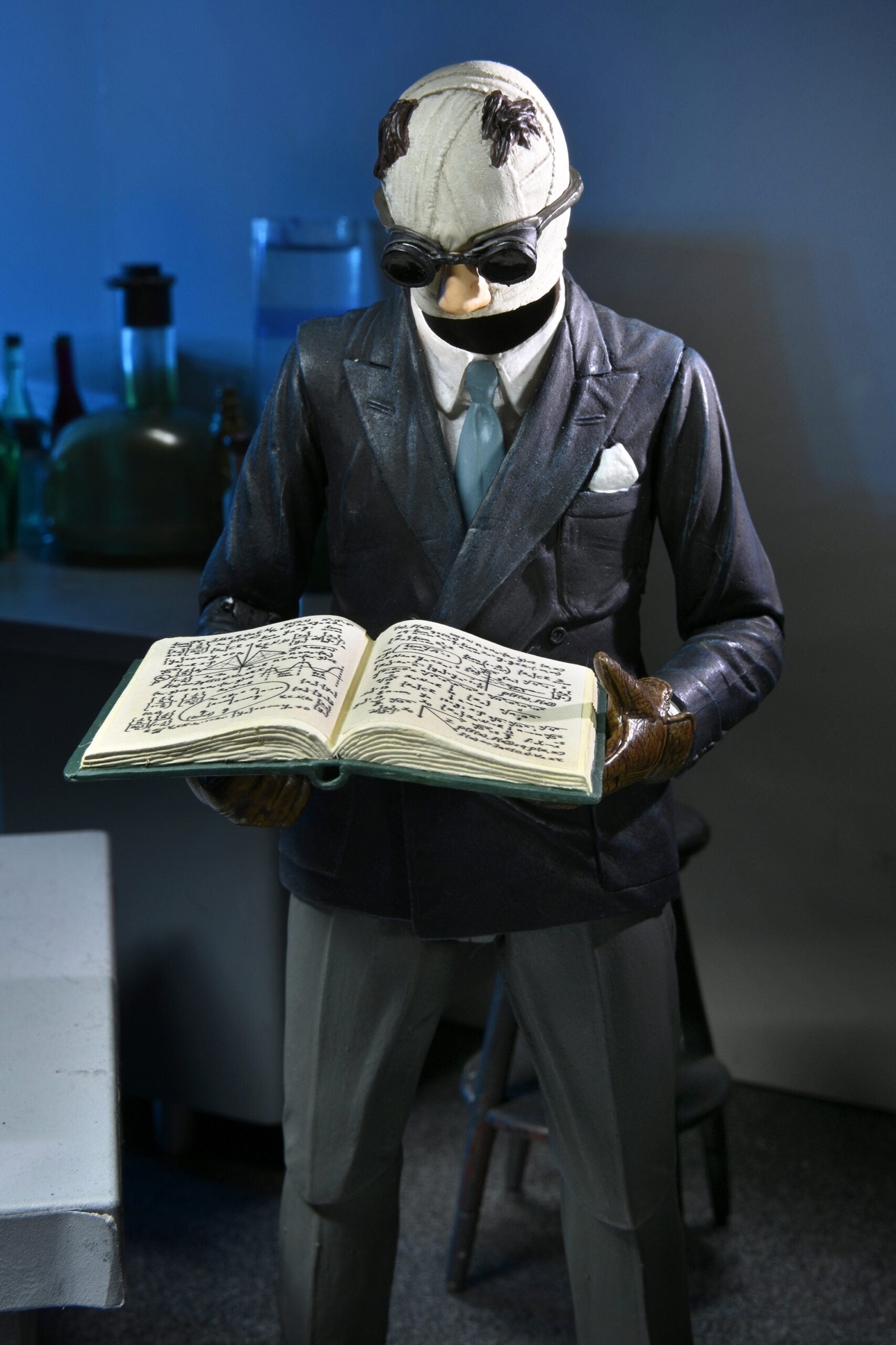 Figura Neca Universal Monster Scale Action Ultimate Invisible Man