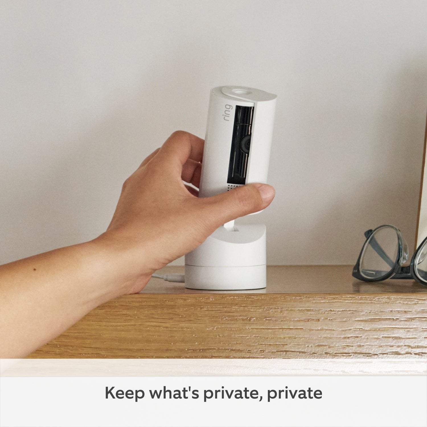 Ring Indoor Cam Cámara De Vigilancia De Red Panorámico / Inclinación En Interior Color (Día Y Noche) 1920 X 1080 1080p Audio Inalámbrico Wi-Fi