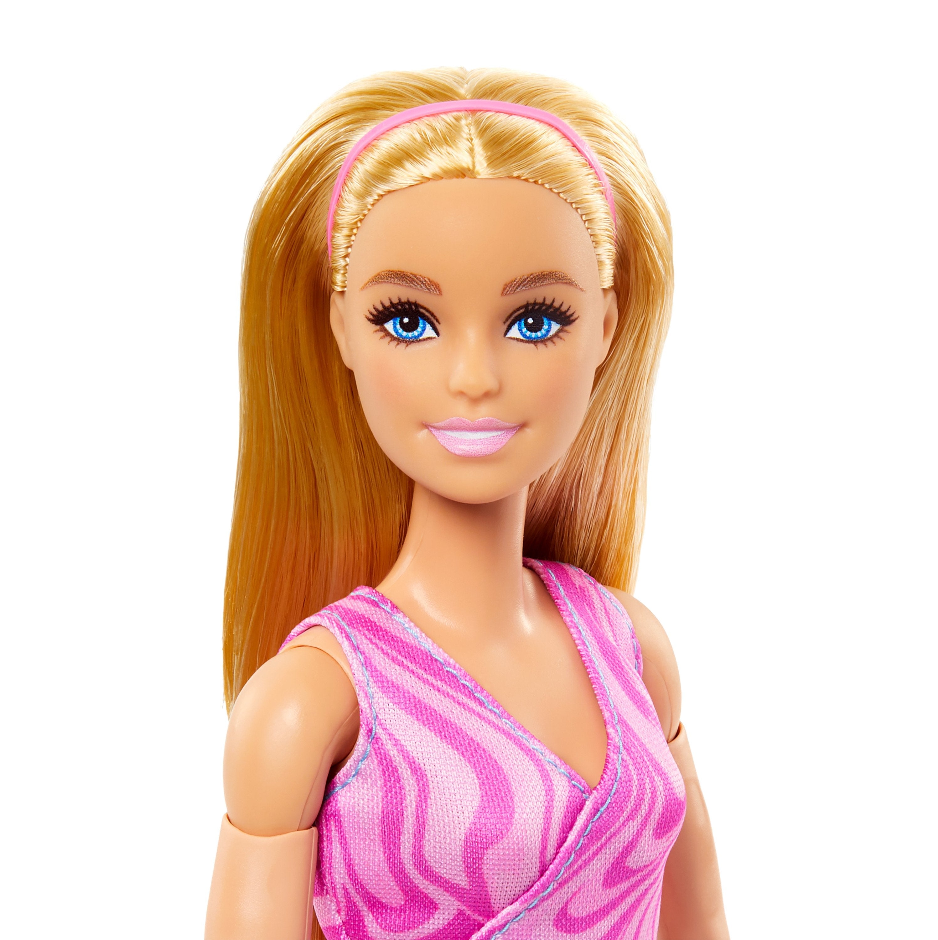 Muñeca Mattel Barbie Made To Move Con Top Deportivo Rosa Y Pantalones De Yoga Azules