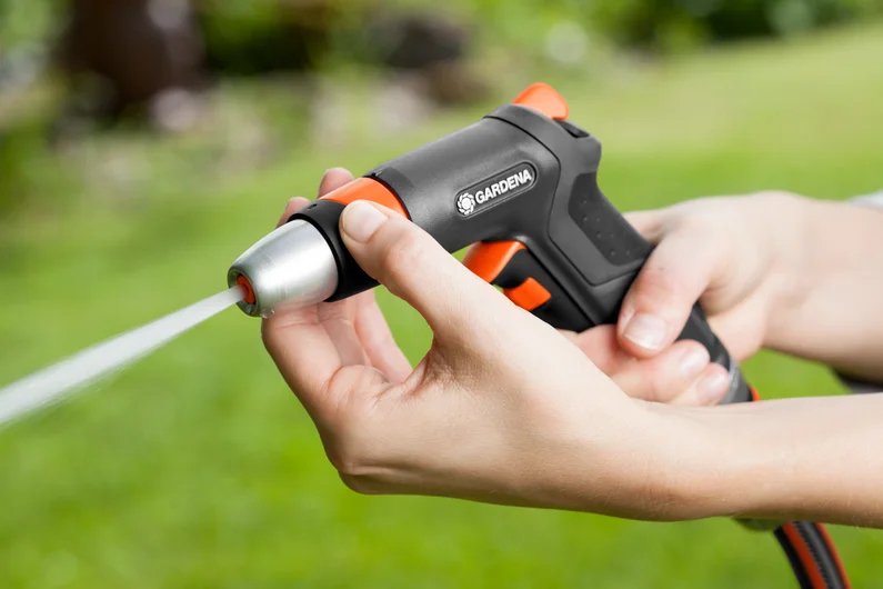 Gardena 18306-20 Pistola De Pulverización De Agua O Boquilla Juego De Boquillas Negro, Gris, Naranja, Plata