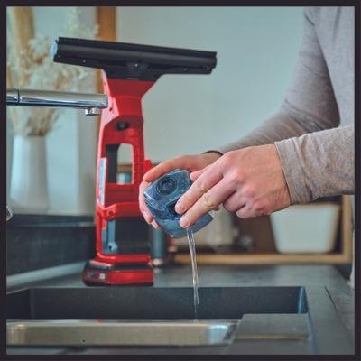 EAN 4006825670196 - Einhell BRILLIANTO limpiador eléctrico ventana 0,3 L Negro, Rojo imagen 6