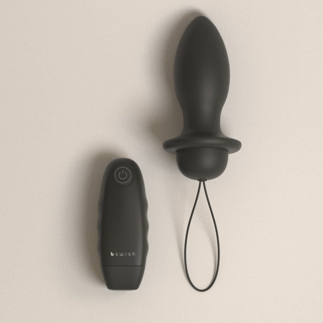 B Swish - Bfilled Classic Vibrating Plug Black