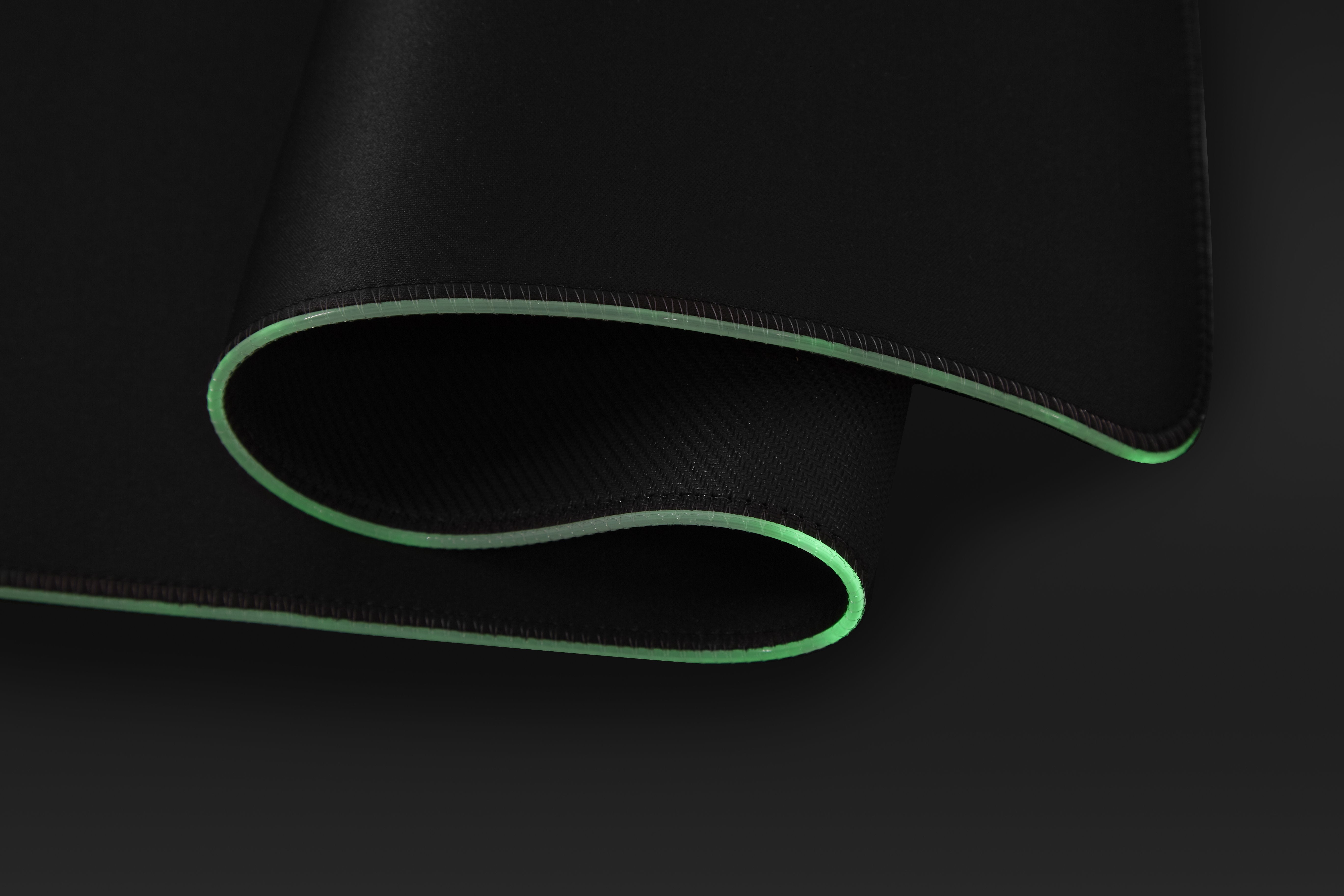 Verbatim Alfombrilla Surefire Gaming Silent Flight Rgb-320 / 320 X 260 X 3mm