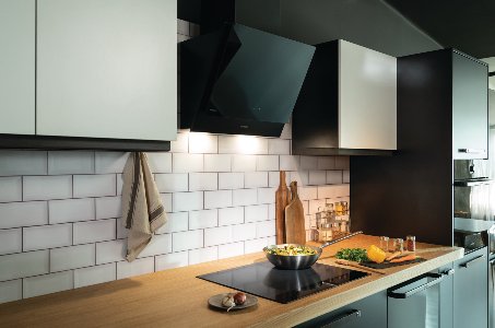 Campana De Pared Gorenje Whi6syb Negro 650 M³/H