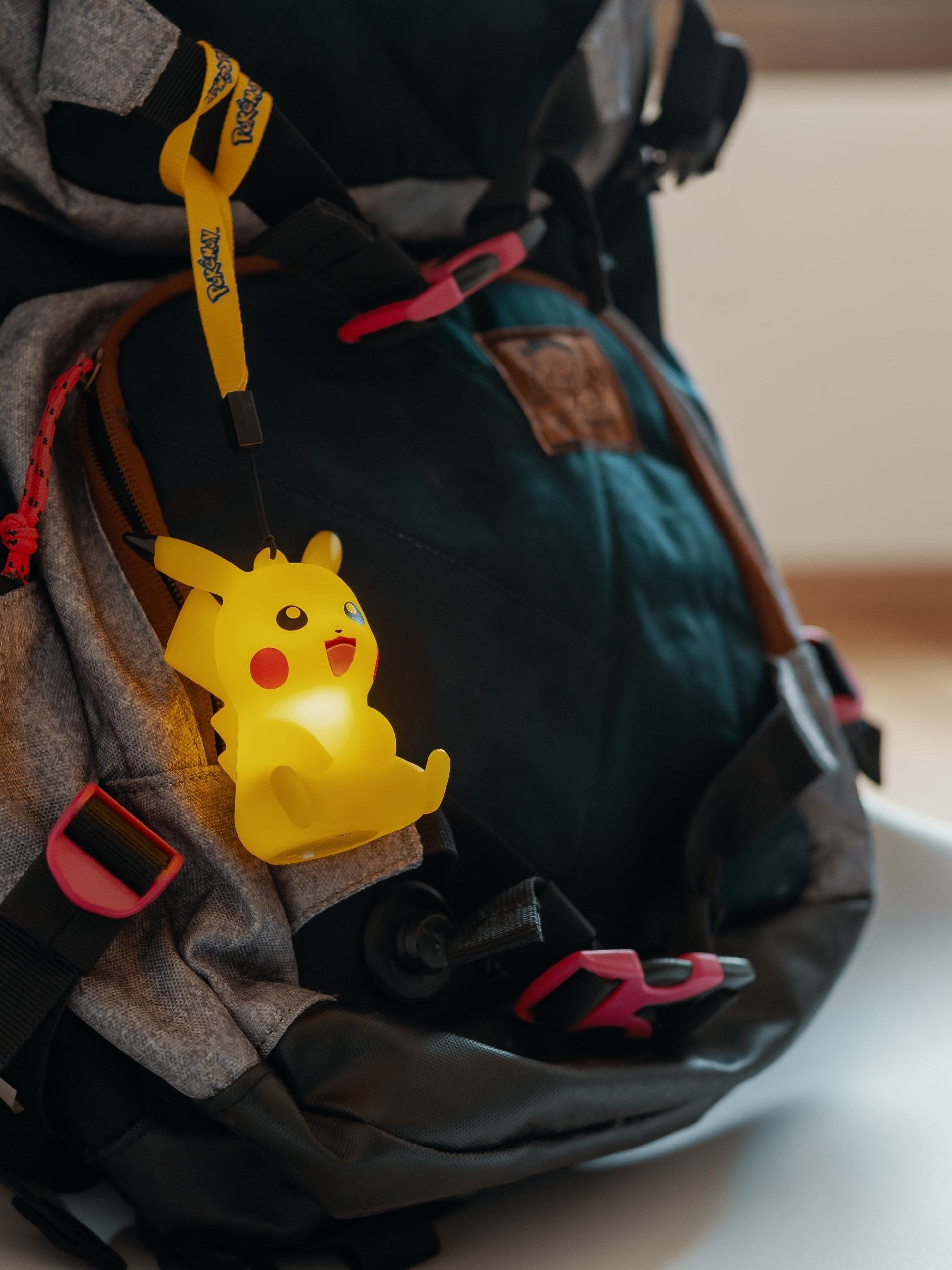 Mini Lampara Led 3d Pikachu Pokemon
