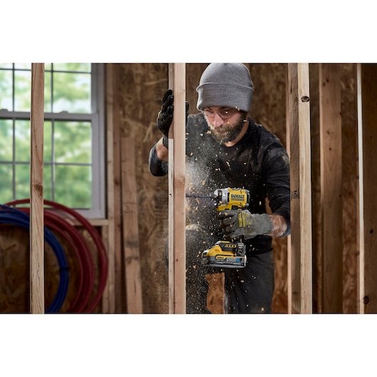 EAN 5035048808658 - DeWALT DCF860NT-XJ destornillador eléctrico y llave de impacto 3800 RPM Negro, Amarillo imagen 10