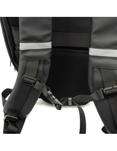 Mochila Led Woxter Knight Bike 20l Pantallas Led Personalizables Amplio Espacio Porta Cascos