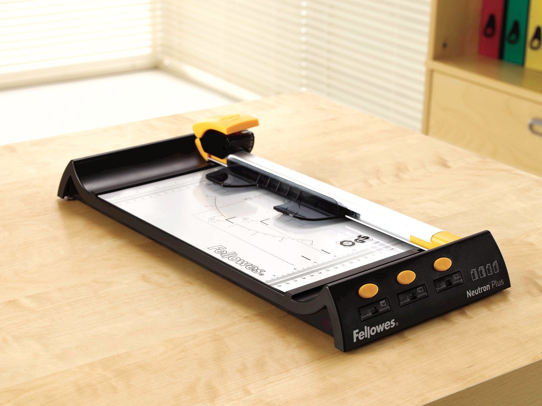 Fellowes Neutron Plus Rotary Trimmer