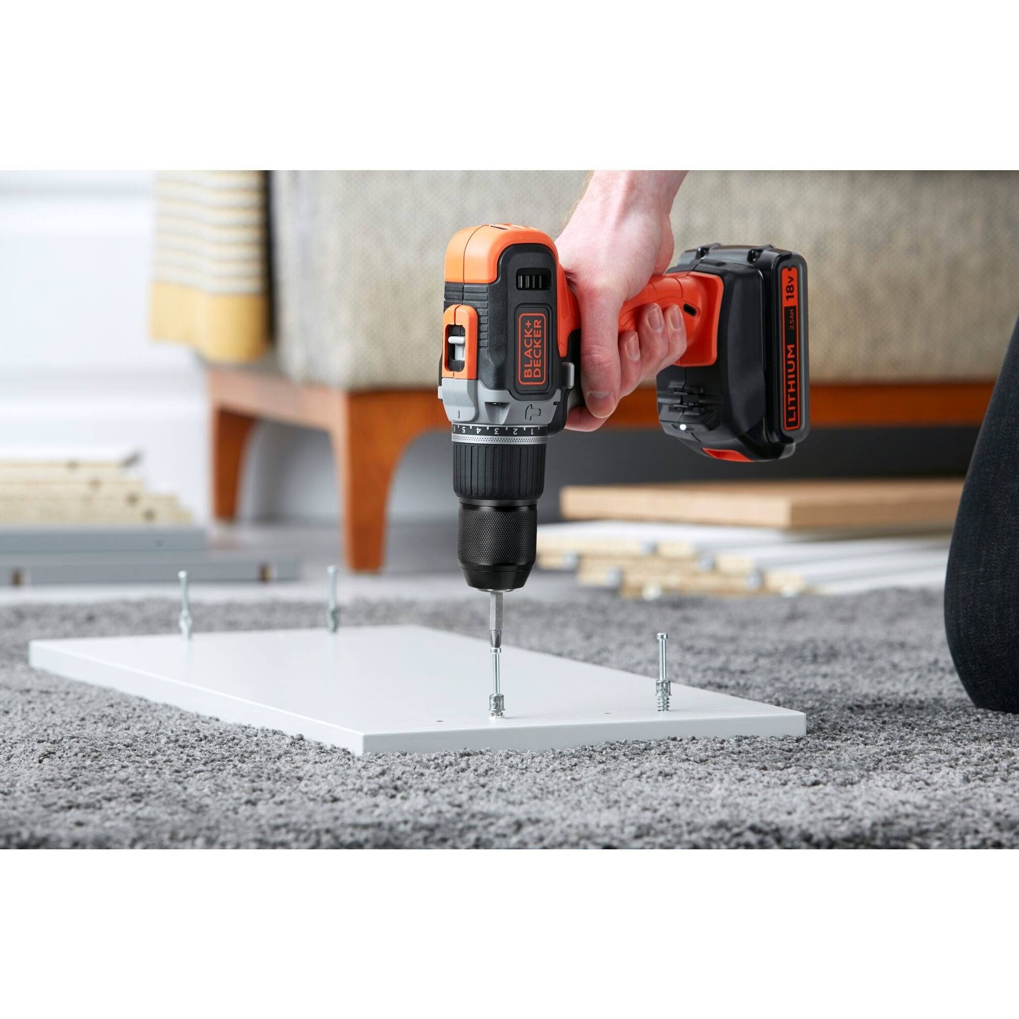 EAN 5035048709160 - Black & Decker BCD003MEM2K-QW taladro 1400 RPM Sin llave Negro, Naranja imagen 5