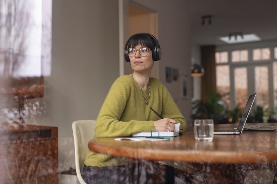 EAN 4895229142473 - Philips 5000 series TAH5209BK/00 auricular y casco Auriculares Inalámbrico Diadema Llamadas/Música Blueto imagen 5