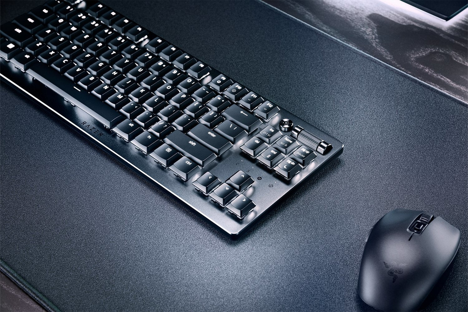 EAN 8886419348429 - Razer DeathStalker V2 Pro Tenkeyless teclado Juego USB + Bluetooth QWERTY Inglés de EE. UU. Negro imagen 3