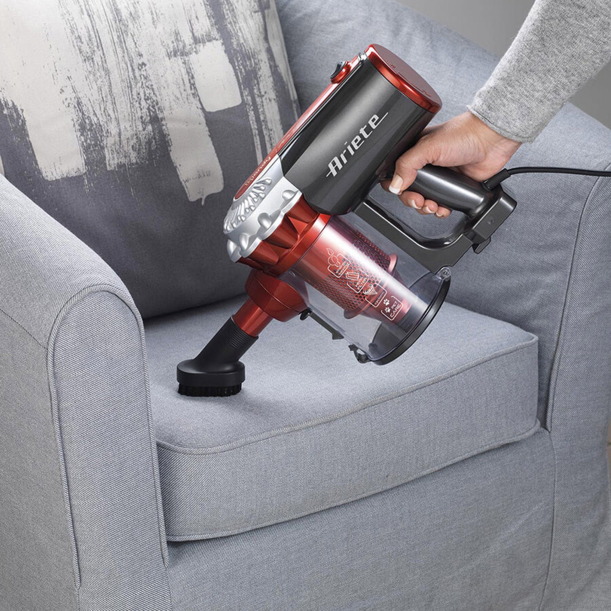 EAN 8003705116948 - Ariete 2761/10 Aspiradora escoba 2 en 1 Corriente alterna Secar HEPA Sin bolsa 1 L 600 W Rojo imagen 5