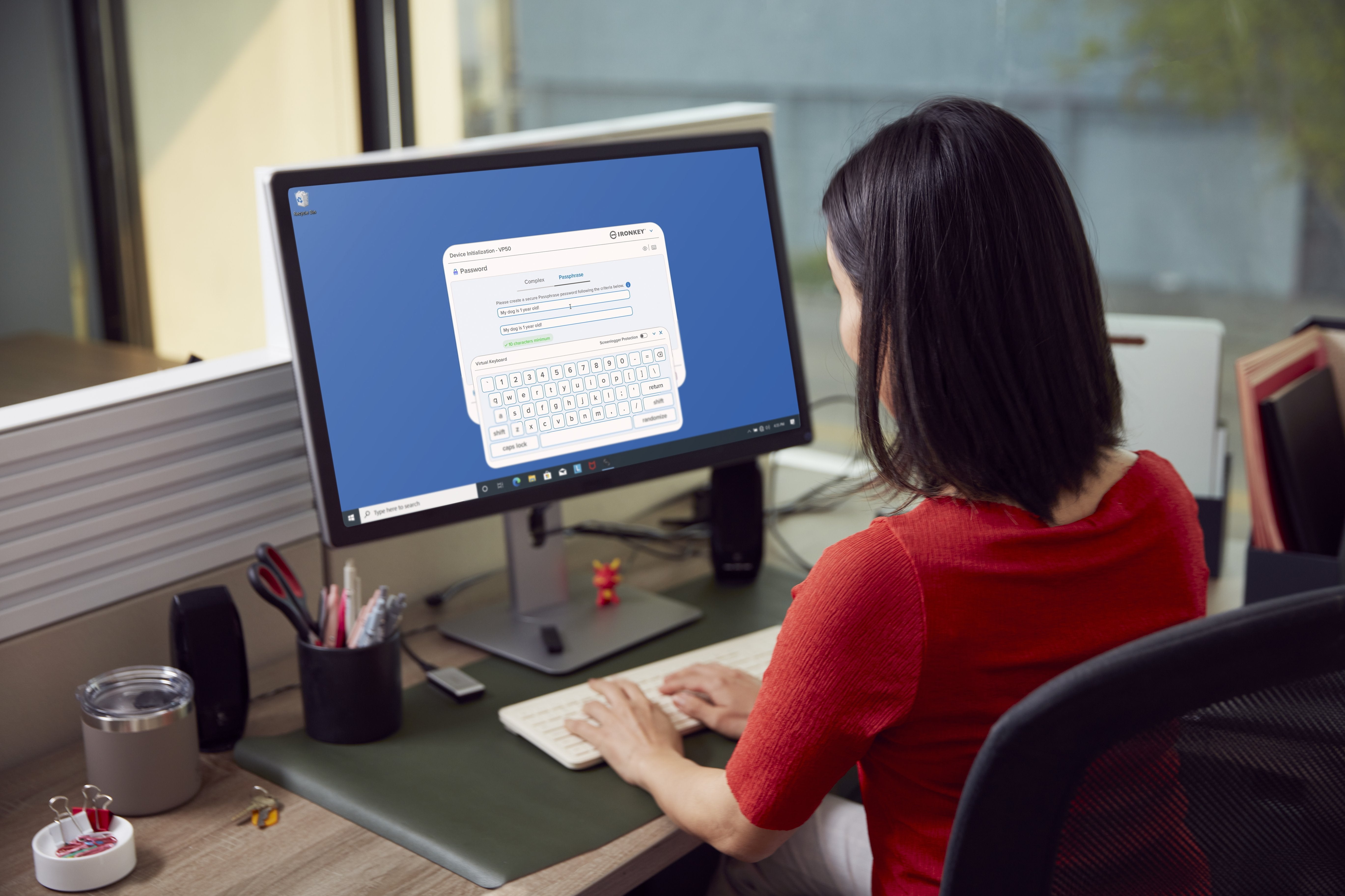 EAN 0740617330267 - Kingston Technology IronKey Vault Privacy 50 unidad flash USB USB Tipo C 3.2 Gen 1 (3.1 Gen 1) Negro, Azu imagen 6