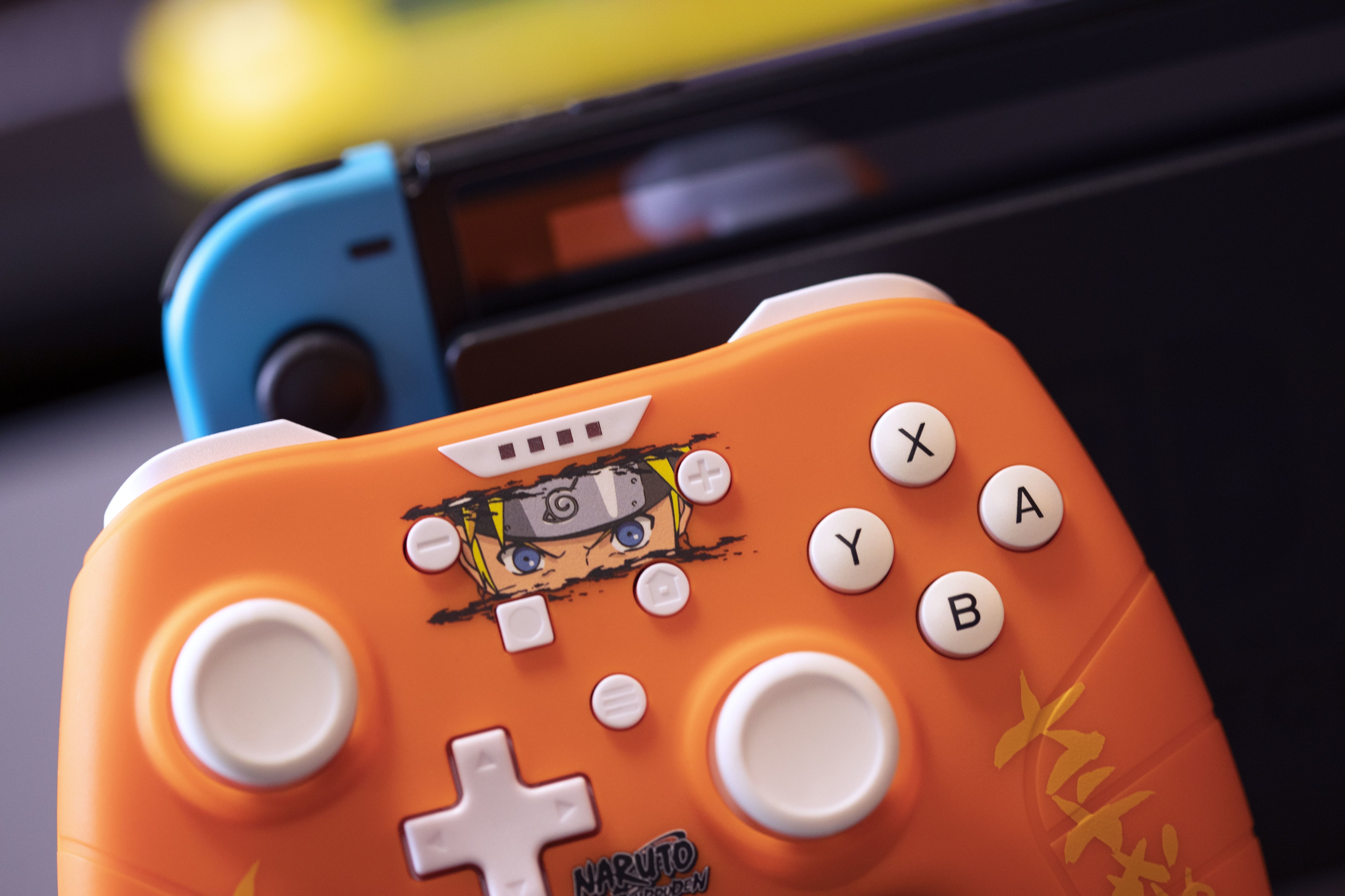 EAN 3328170287449 - Konix KX NARUTO SWITCH/PC PAD ORANGE Gamepad imagen 12