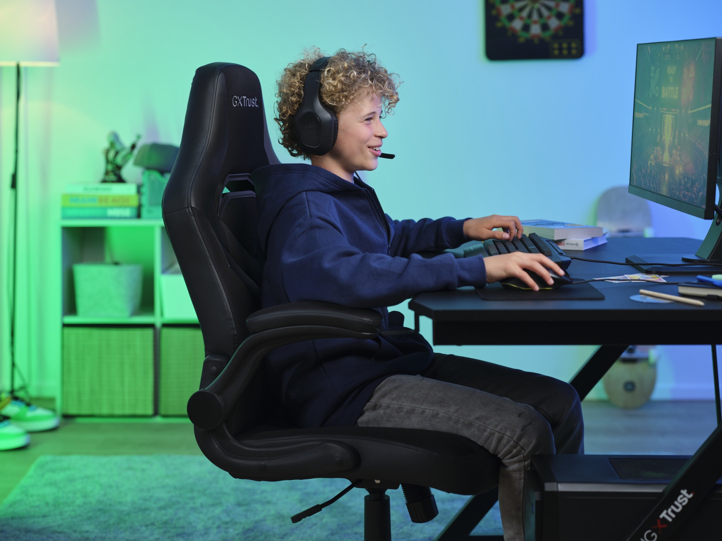 EAN 8713439251289 - Trust GXT 703 RIYE Silla para videojuegos universal Negro imagen 8