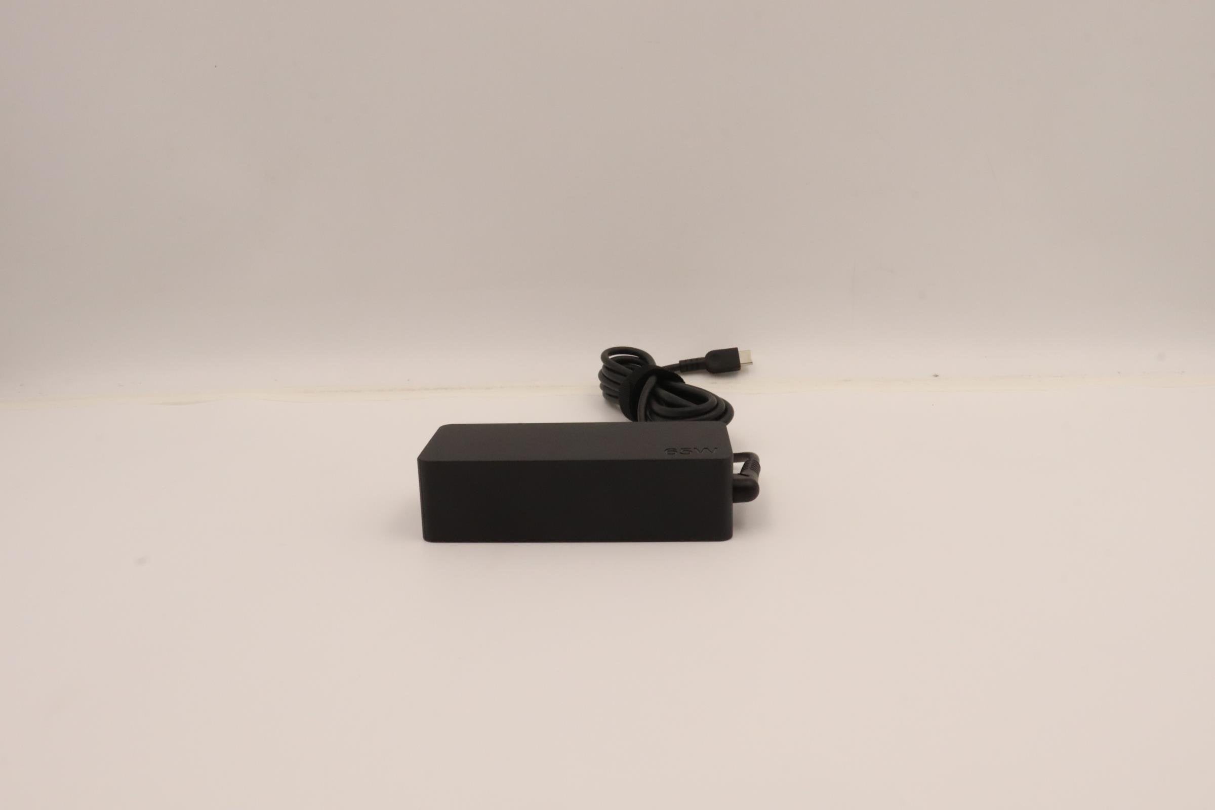 EAN 5704174776123 - Lenovo 5A10W86250 adaptador e inversor de corriente Interior 65 W Negro imagen 7