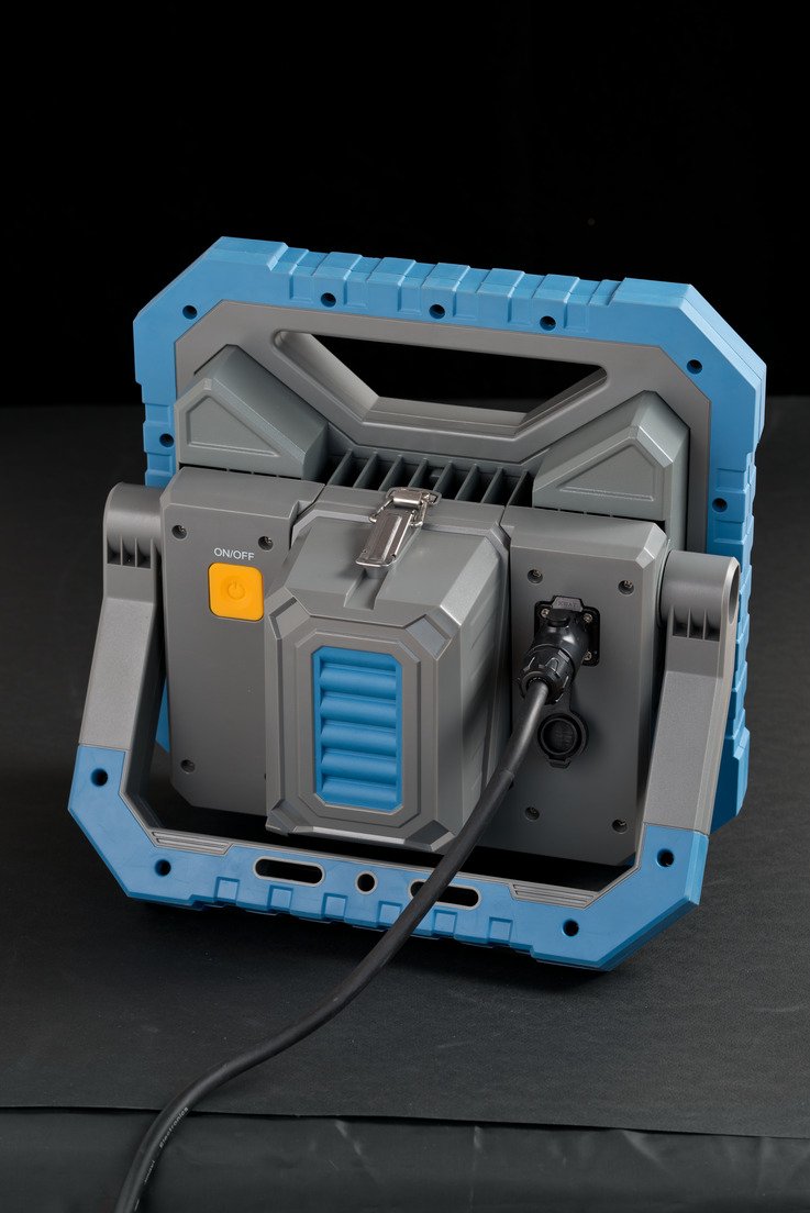 EAN 4007123674589 - Brennenstuhl BS 8050 MH Cian, Gris LED 82 W imagen 8