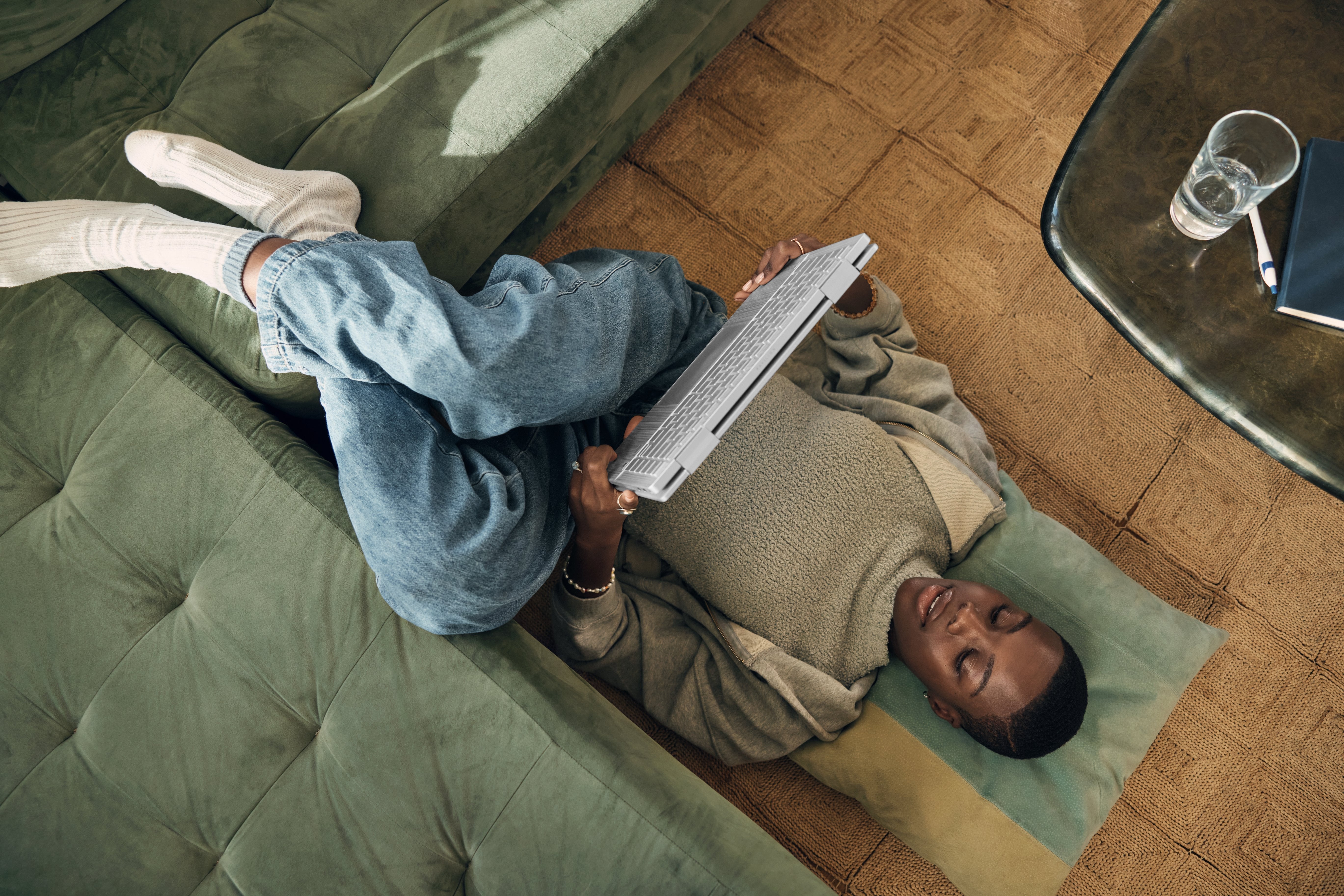 Hp Pavilion X360 2-In-1 Laptop 14-Ek1035ns (2-En-1) 14" Táctil I7 16gb 512gb Ssd Windows 11 Home Plata