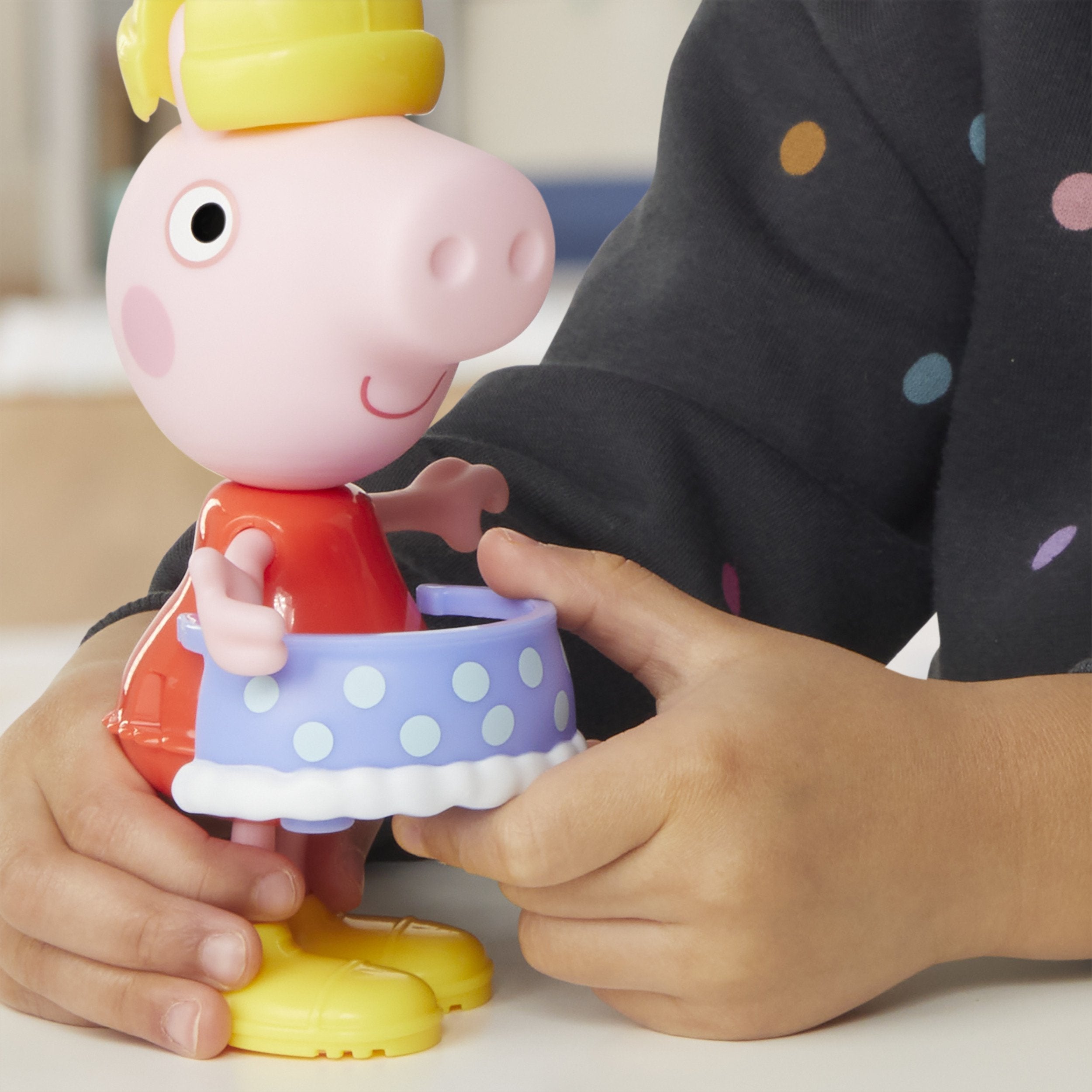 Juguete Hasbro Viste A Peppa Pig