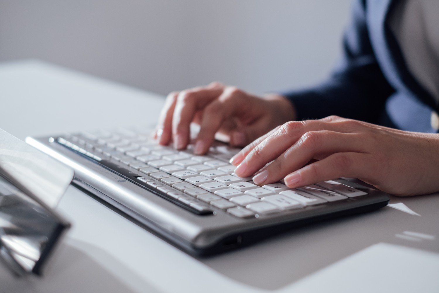 Bakkerelkhuizen S-Board 840 Teclado Usb Qwerty Inglés Gris