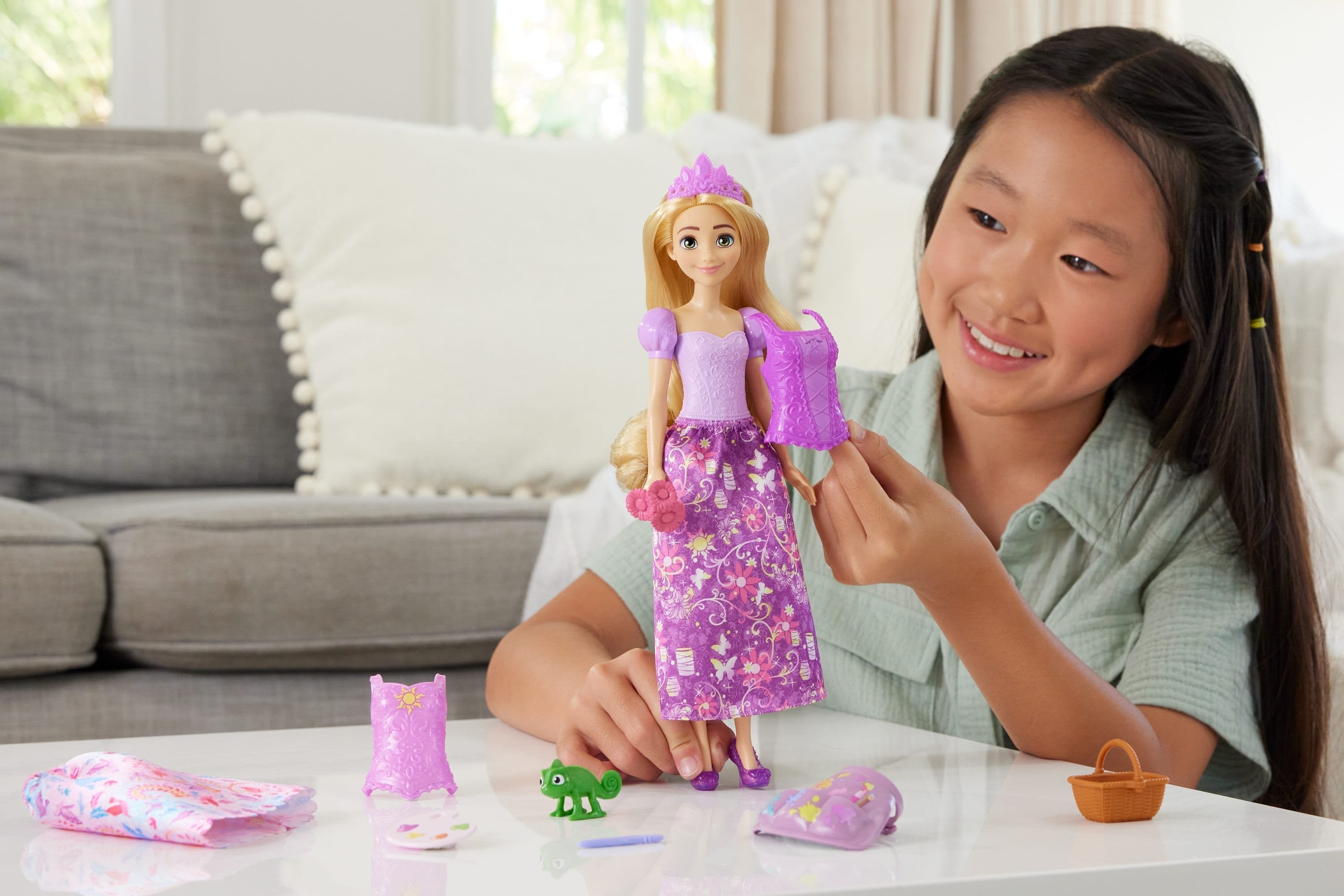 Muñeca Mattel Disney Princess Fashion Storytelling Rapunzel Jbg09