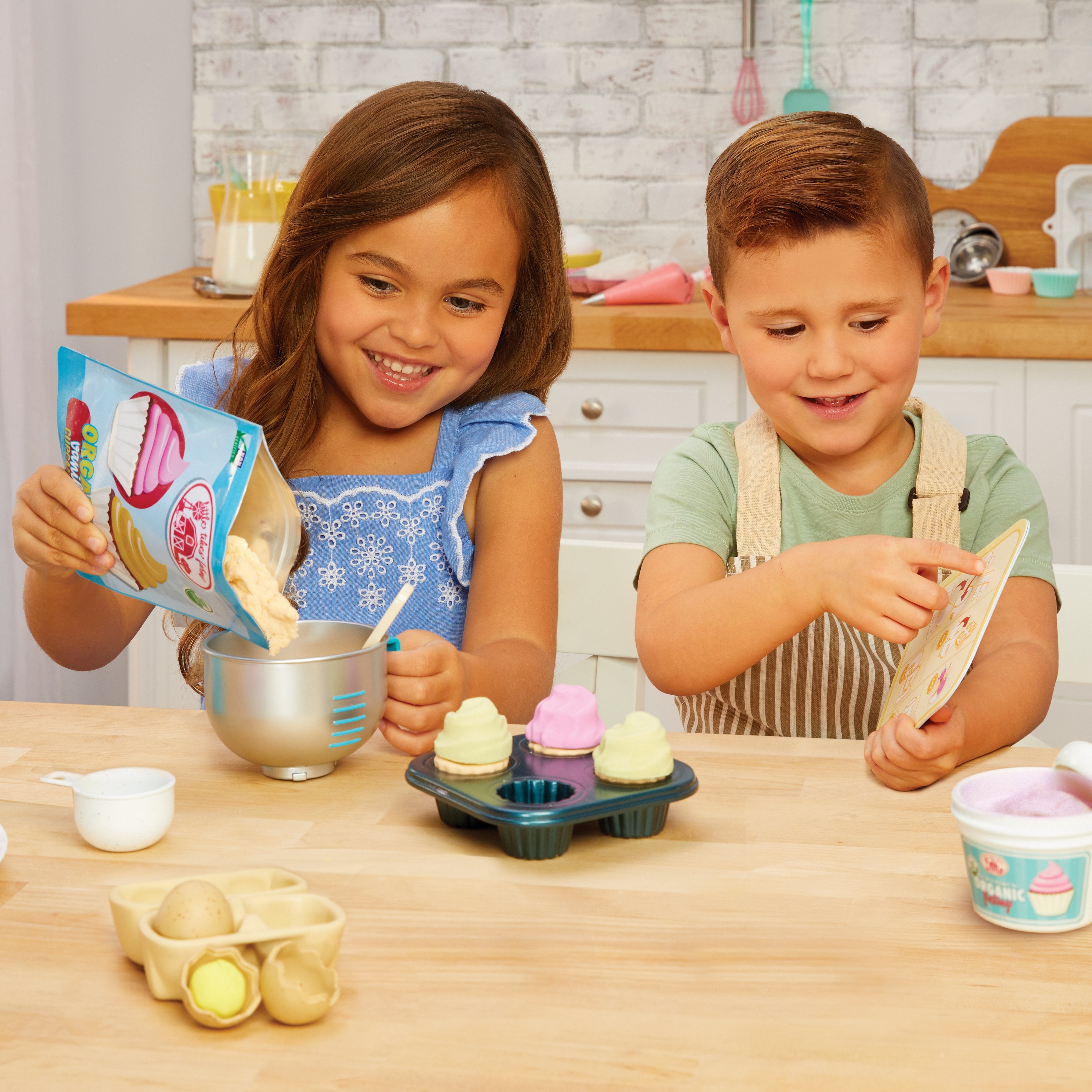 EAN 50743639708 - Little Tikes Creative Chefs Bakers Kit imagen 13