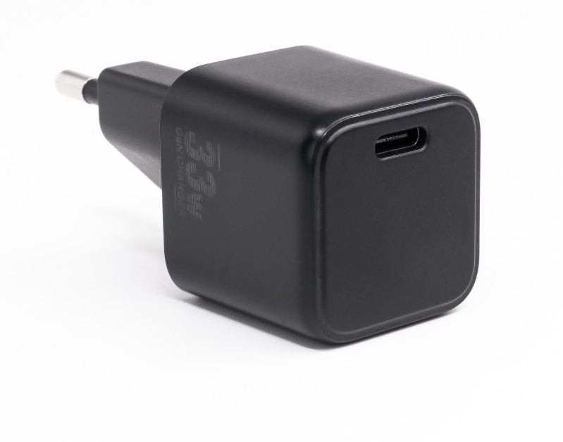 EAN 5715063216576 - CoreParts MBXUSBC-AC0031 adaptador e inversor de corriente Interior 33 W Negro imagen 1