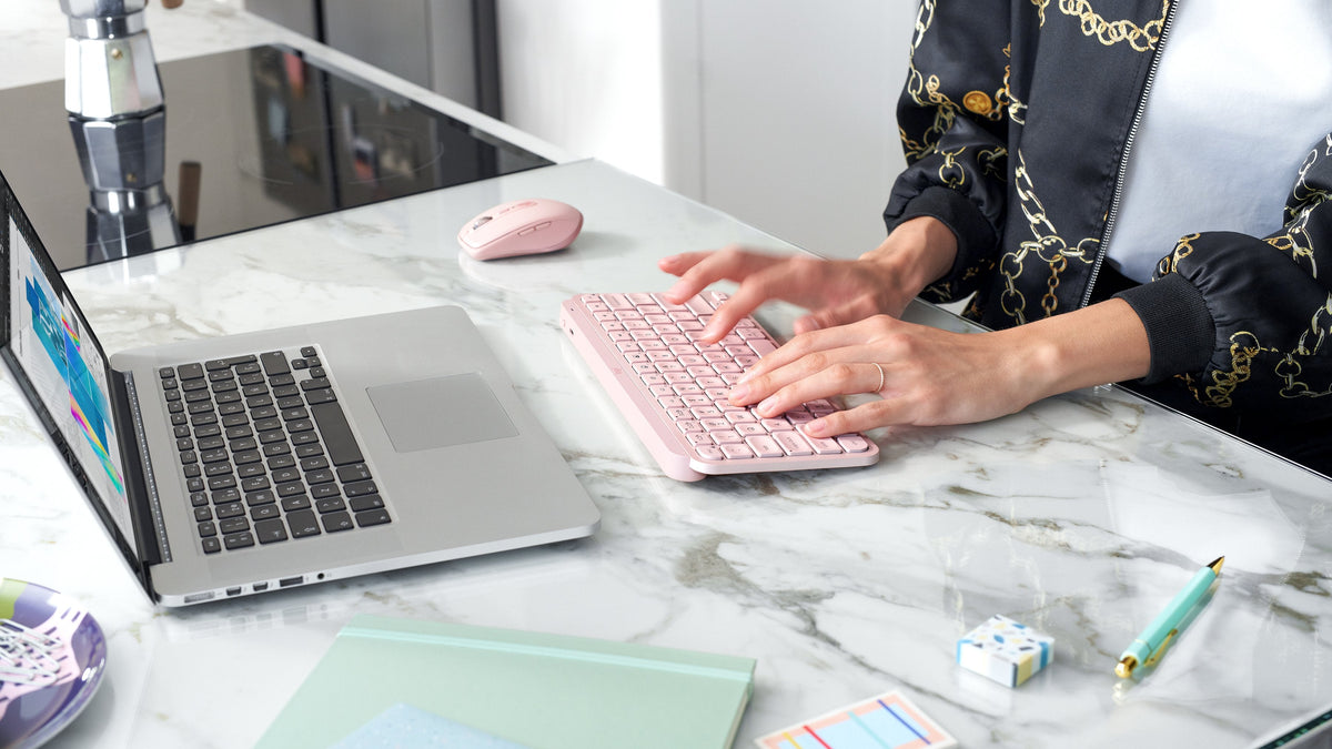 Logitech Mx Keys Mini, Teclado Rosa, Disposición De 920-010481