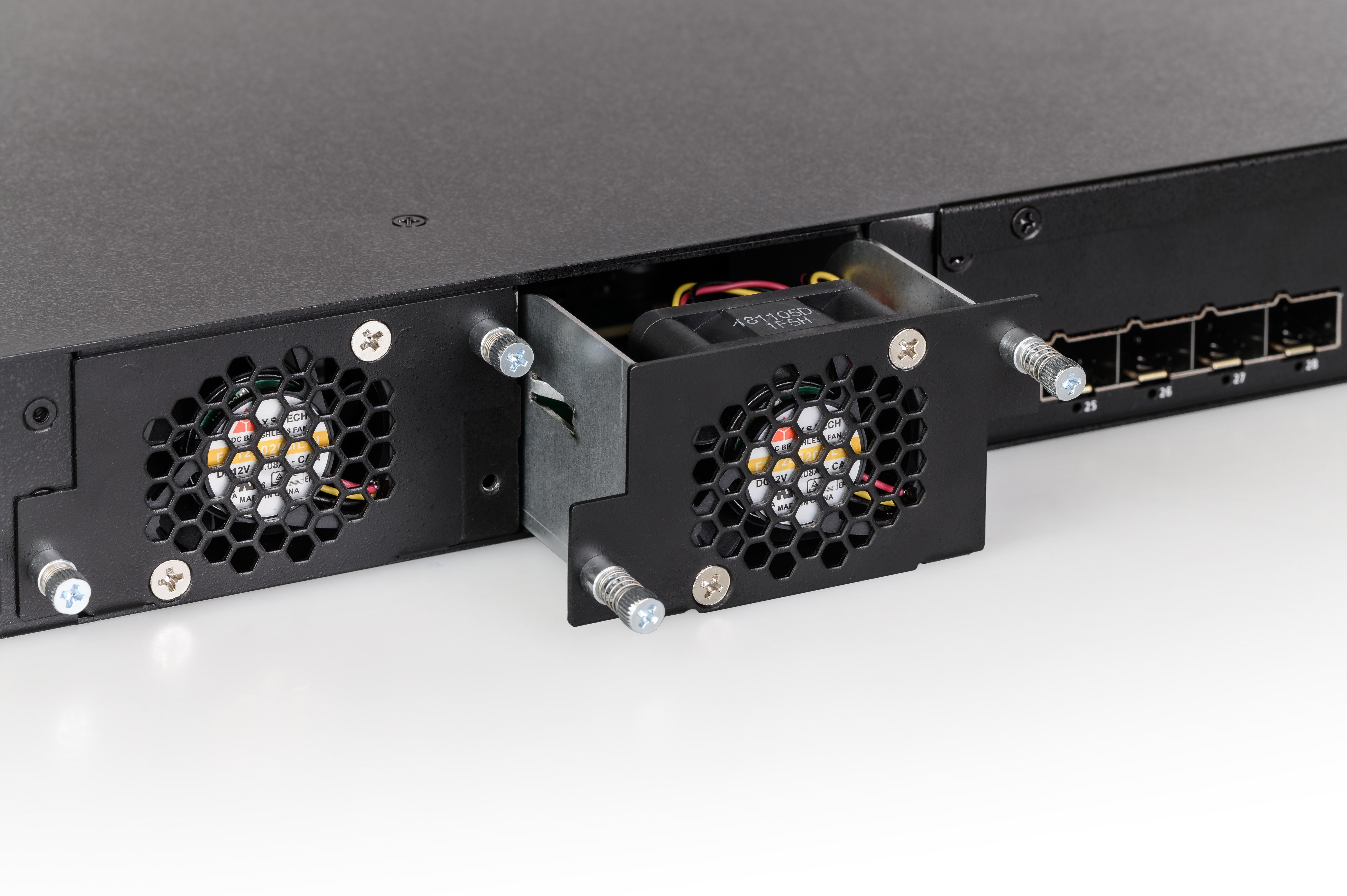 Lancom Xs-6128qf L3 24xsfp+ Davon 4xsfp+Combo & 4xsfp28