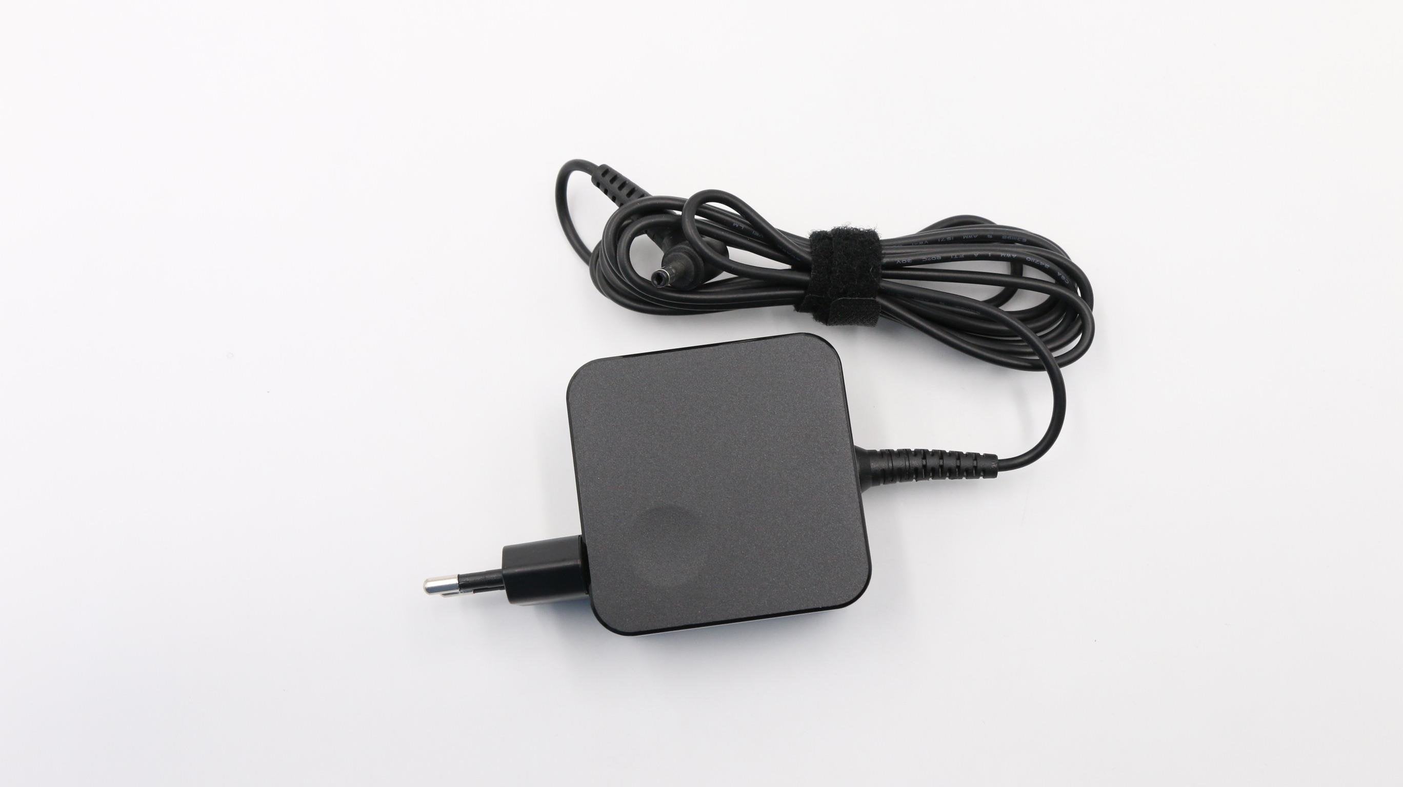 EAN 5706998655530 - Lenovo 01FR133 adaptador e inversor de corriente Interior 45 W Negro imagen 1