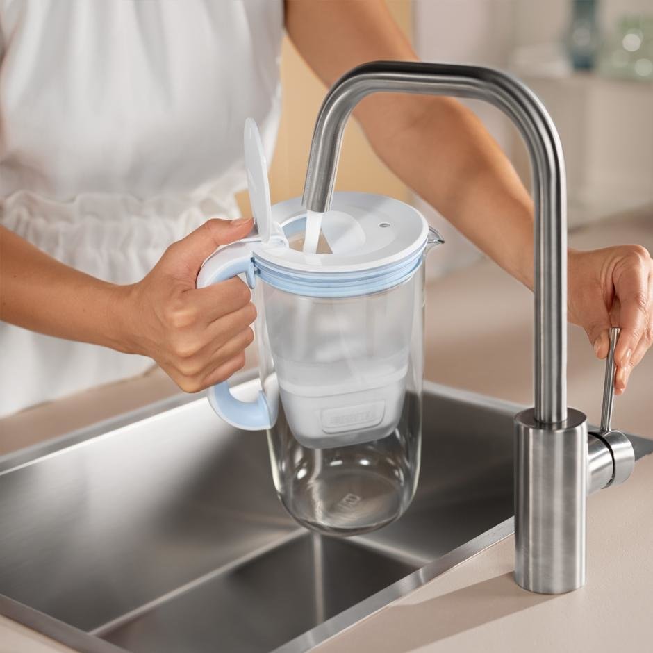 EAN 4006387120801 - Brita 4006387120801 filtro de agua Filtro para depósito de agua 2,5 L Azul claro, Transparente imagen 4