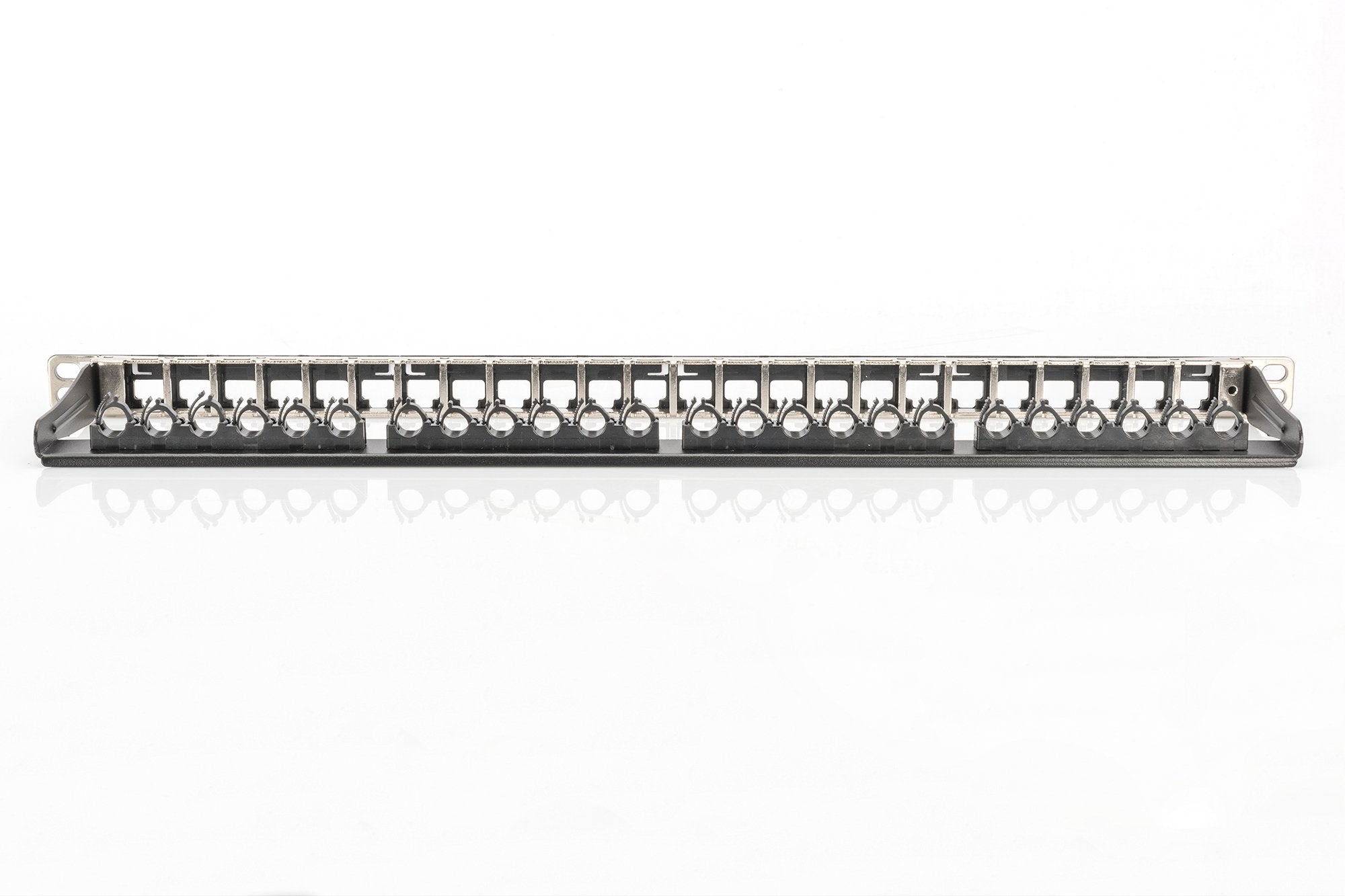 Patchpanel Digitus 0,5u 19" 24 Puertos Color Negro