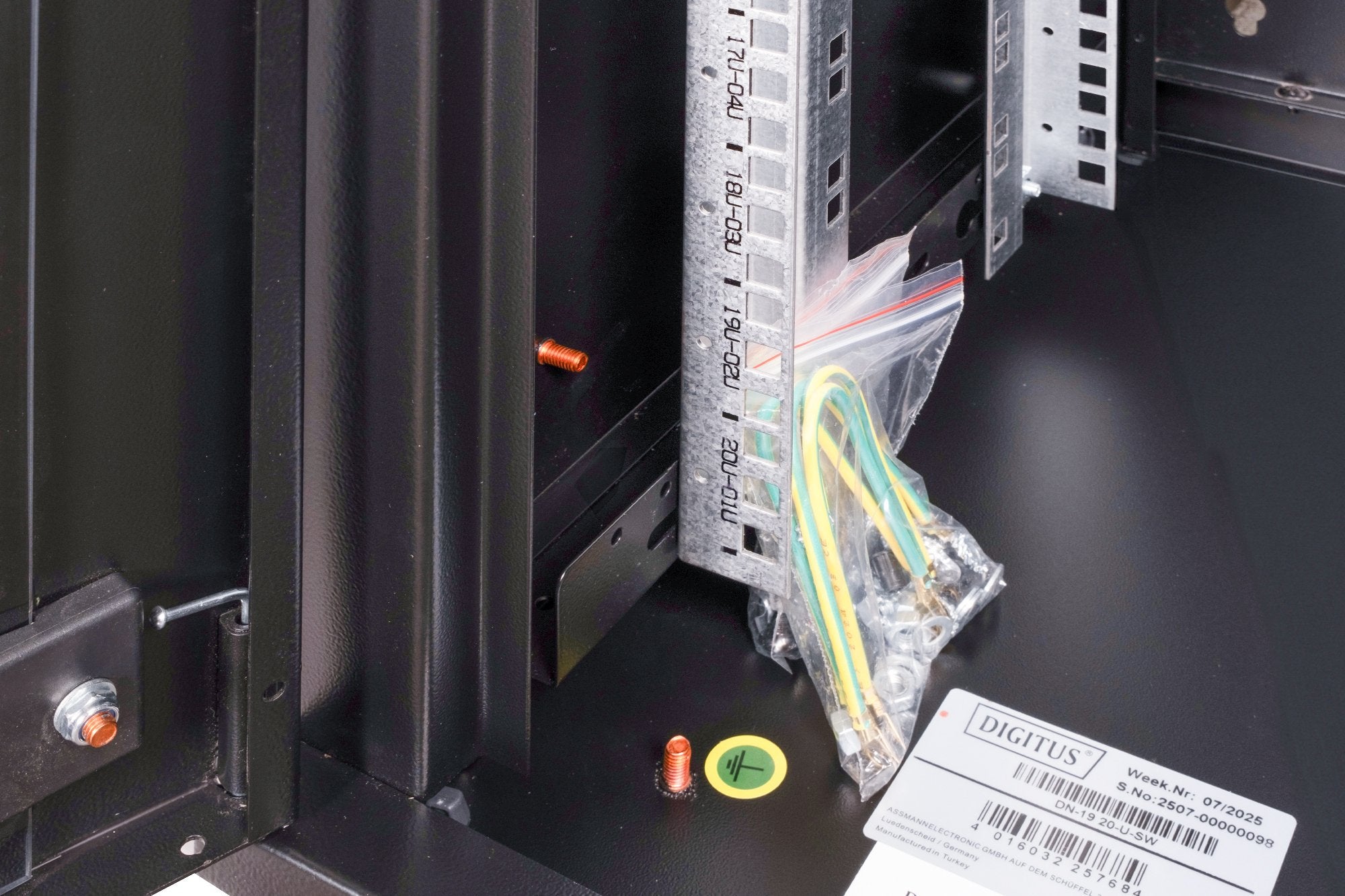 EAN 4016032257684 - Digitus DN-19 20-U-SW armario rack Bastidor de pared Negro imagen 5