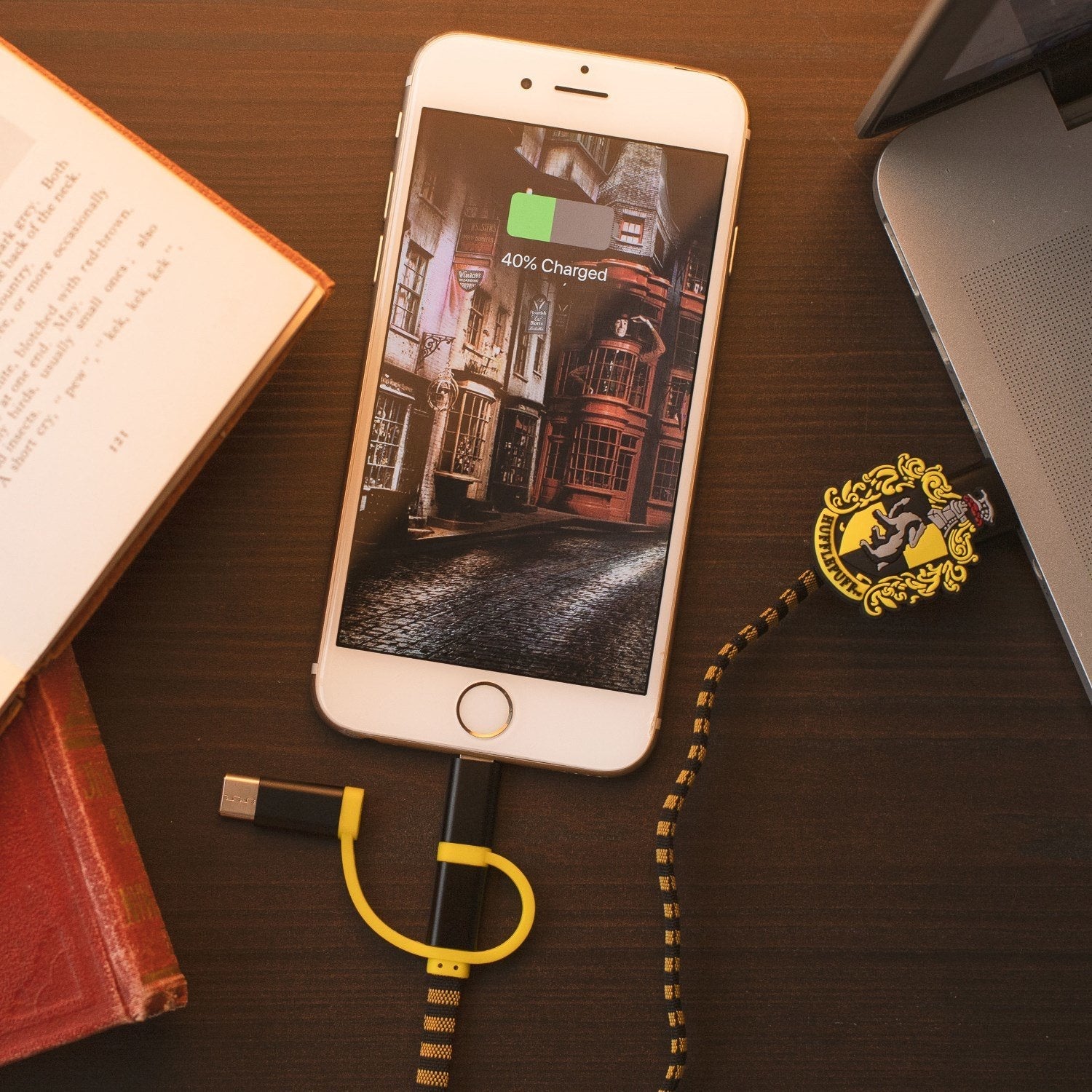 Cable Hogwarts Hufflepuff 3 En 1 Lightning/Micro/Usb-C