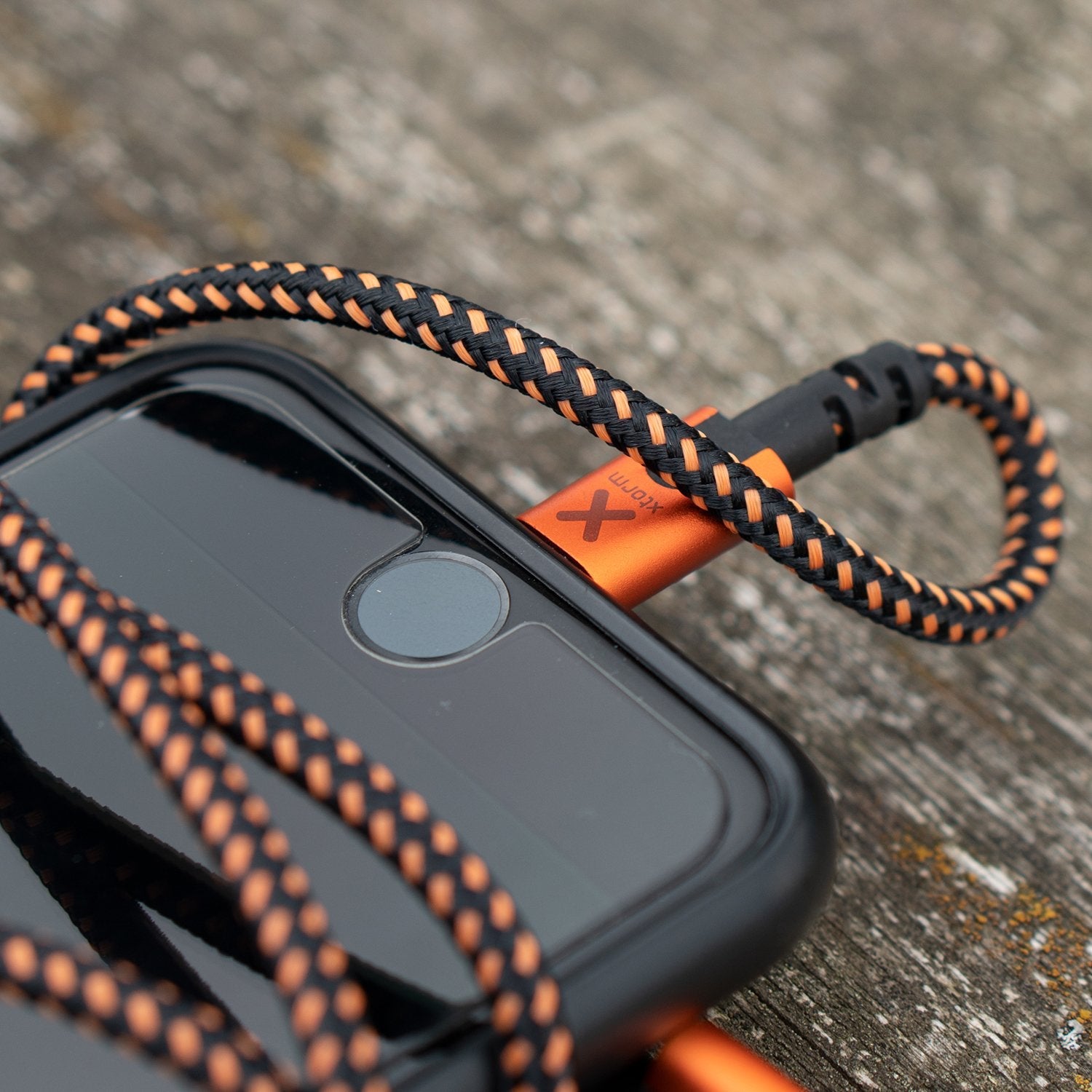 Xtorm Cable Usb-A A Lightning 1.5m Negro Naranja