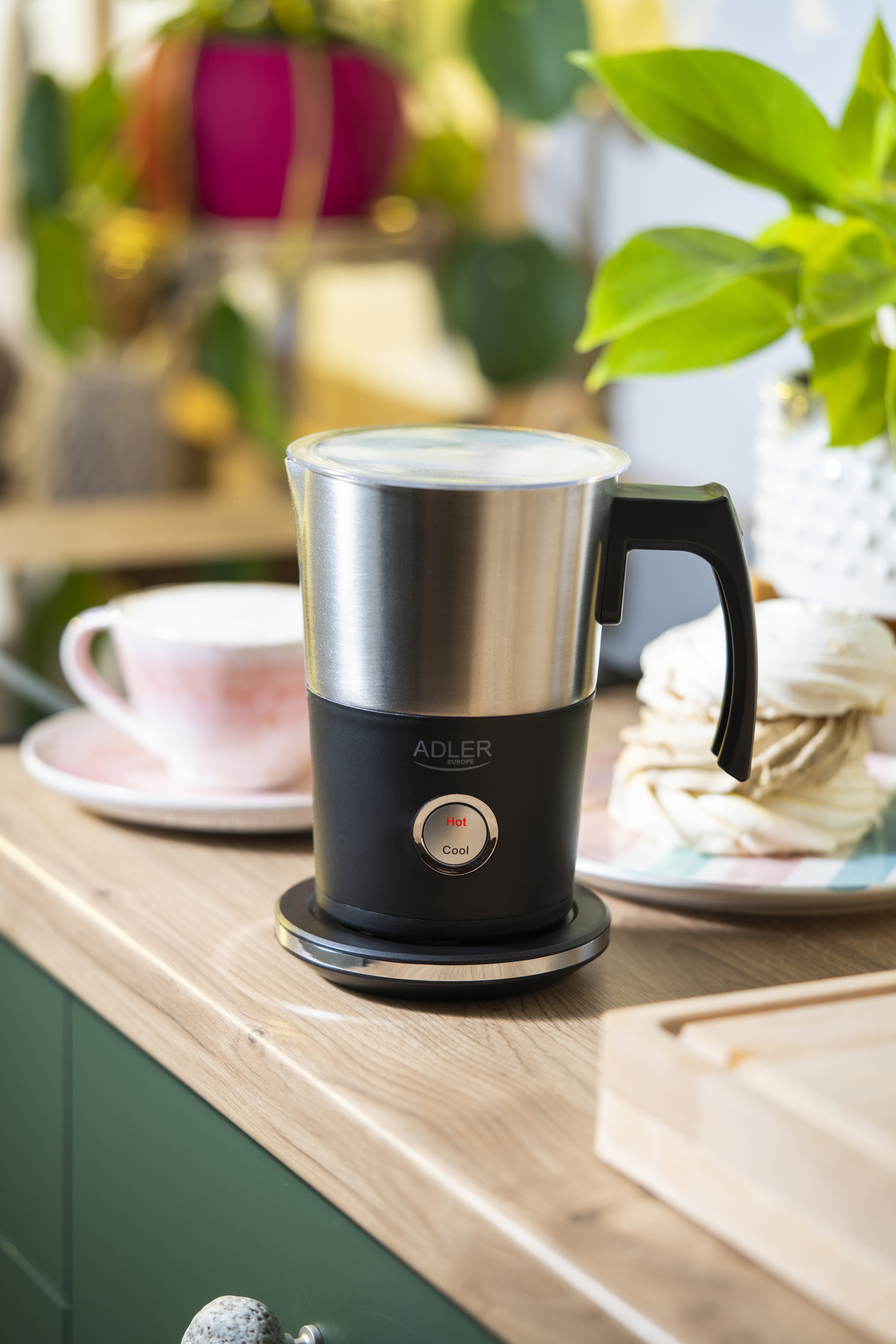 Espumador Adler Ad 4497 O Calentador De Leche Automático Negro