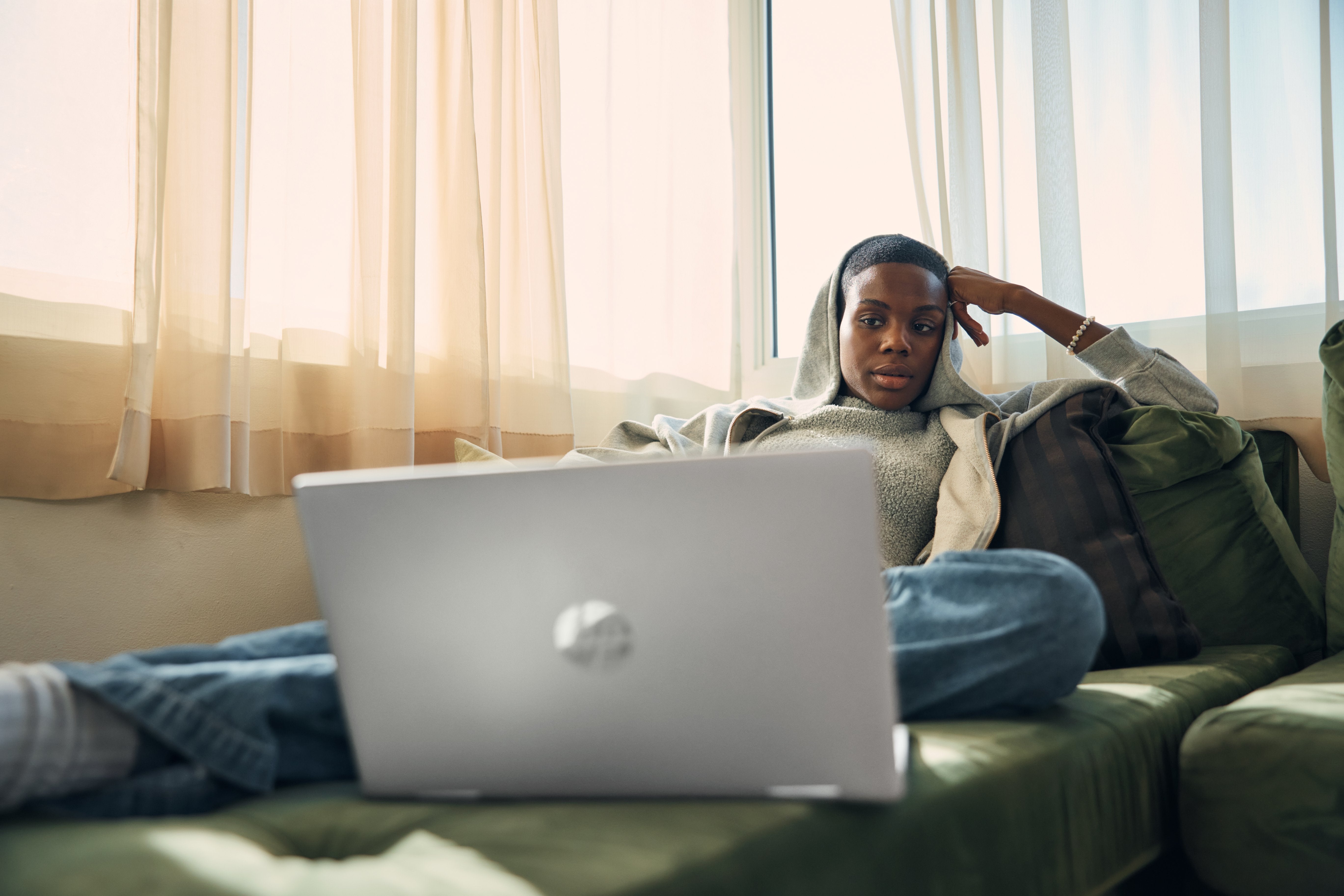 Hp Pavilion X360 2-In-1 Laptop 14-Ek1035ns (2-En-1) 14" Táctil I7 16gb 512gb Ssd Windows 11 Home Plata