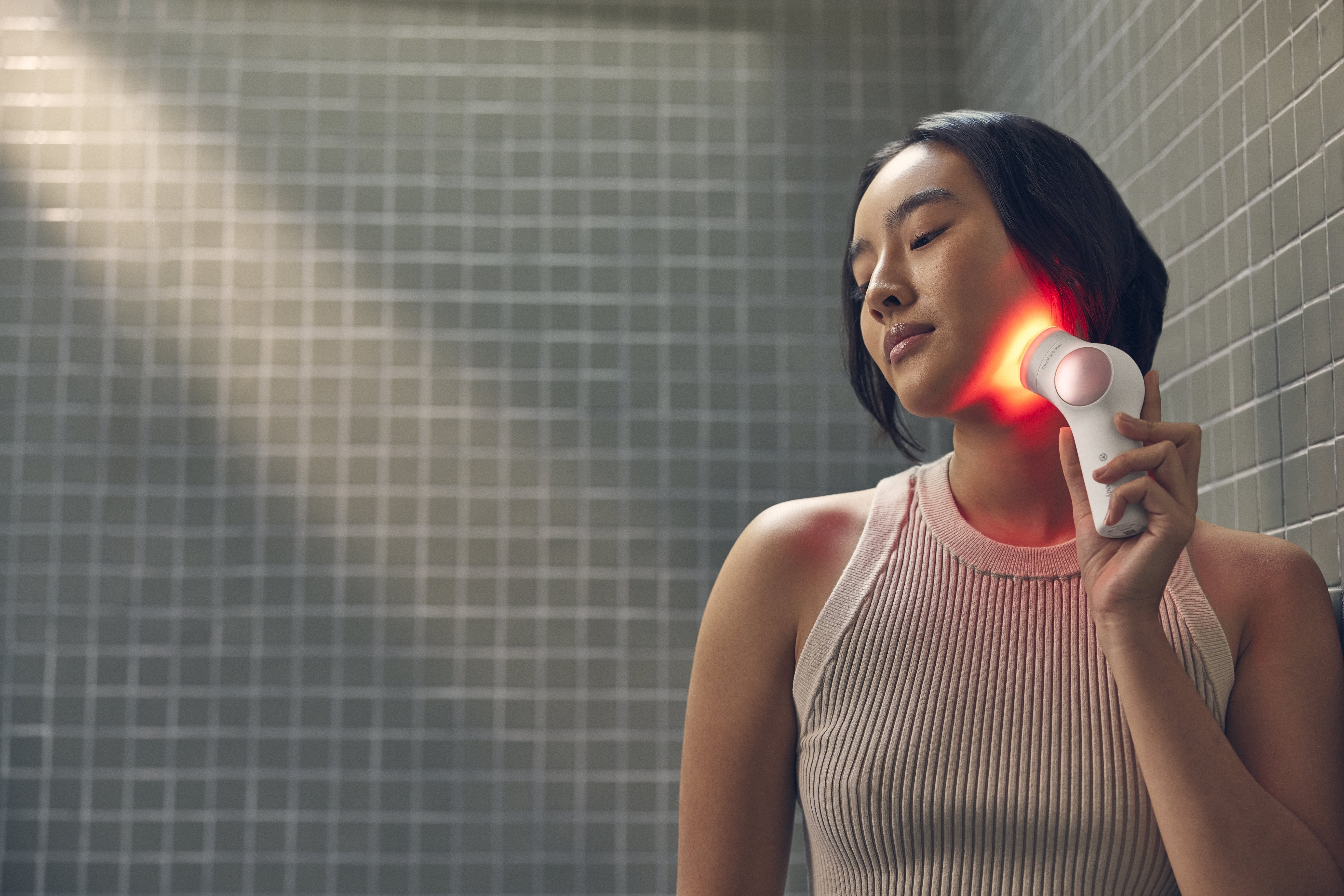 Therabody Theraface Pro Masajeador Cara Blanco