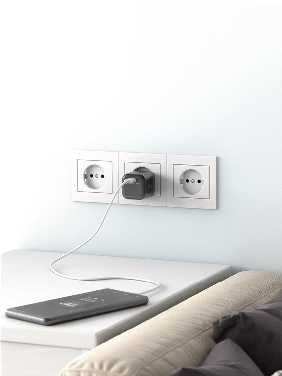 Cargador 45w Usb 1 Puert. Usb-C Negro Gan Pd Salida Lateral Tamaño Nano Goobay