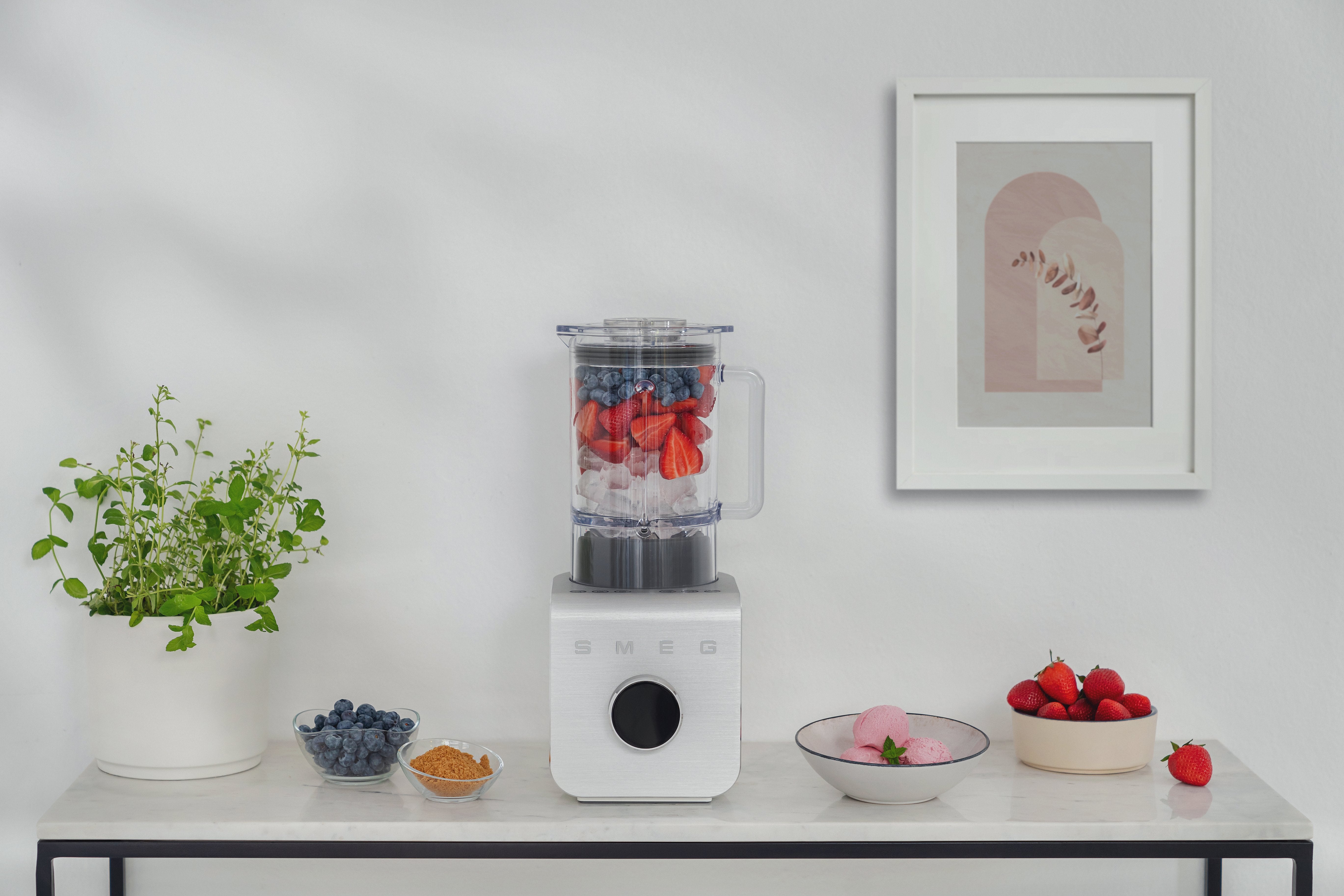 EAN 8017709331214 - Smeg BLC01WHMEU licuadora 1,5 L Batidora de vaso 1400 W Blanco imagen 10