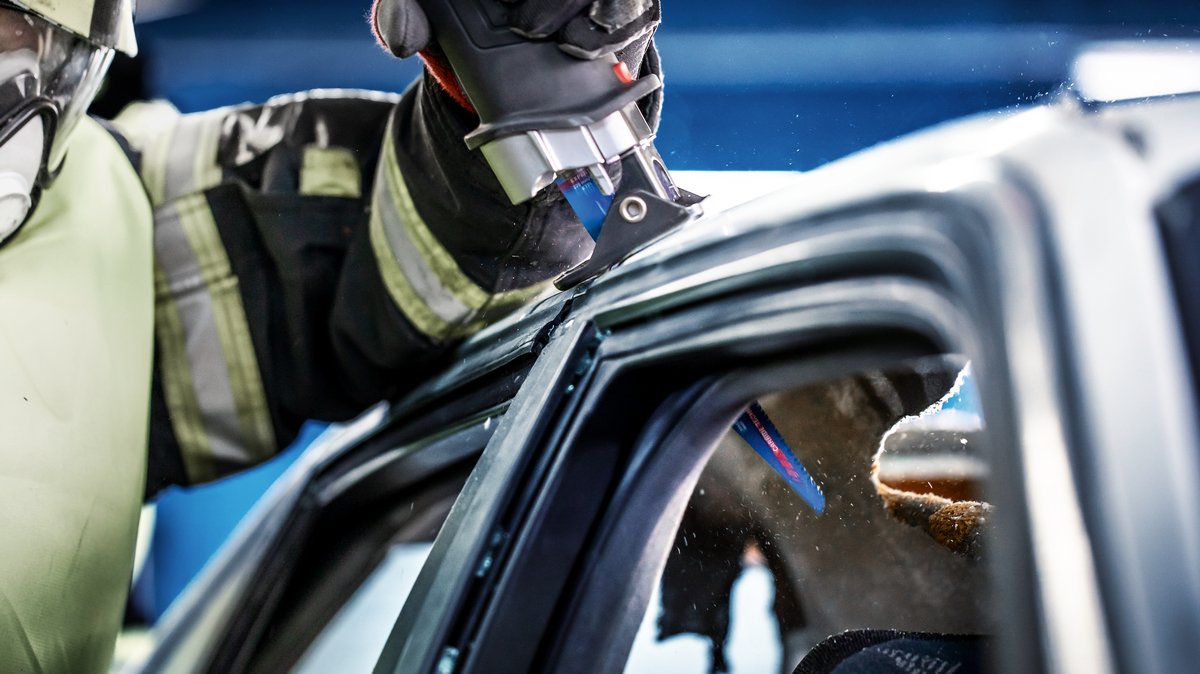 Hoja De Sierra De Sable Bosch Professional Expert 'Vehicle Rescue' S 1157 Chm Longitud 225 Mm 2608900380