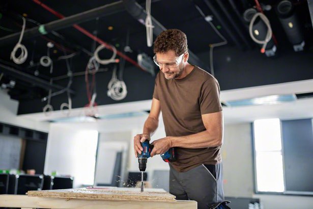 EAN 4059952509303 - Bosch GSR 18V-55 Professional 1800 RPM Sin llave 1 kg Negro, Azul imagen 2